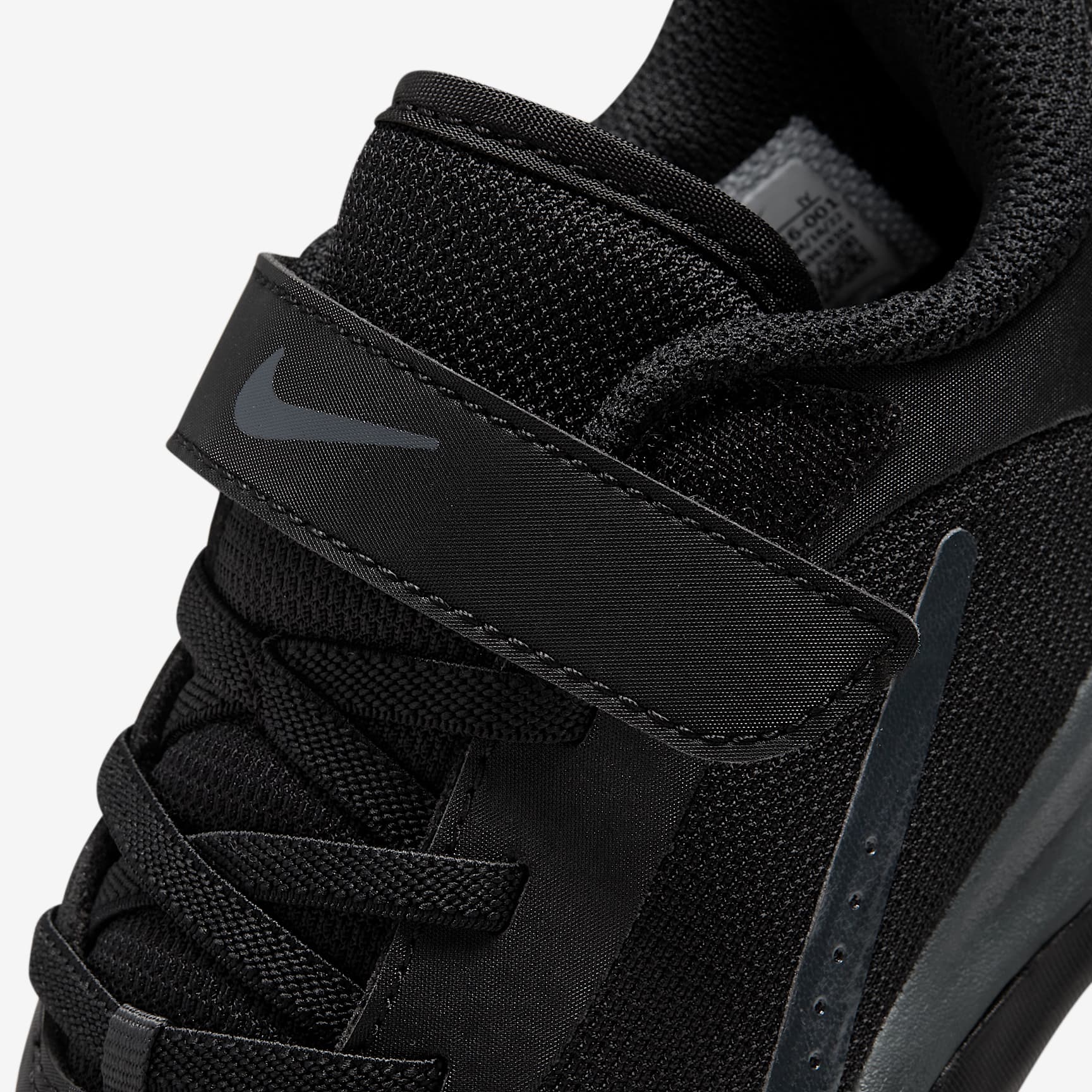 Nike Omni Multi-Court Little Kids' Shoes