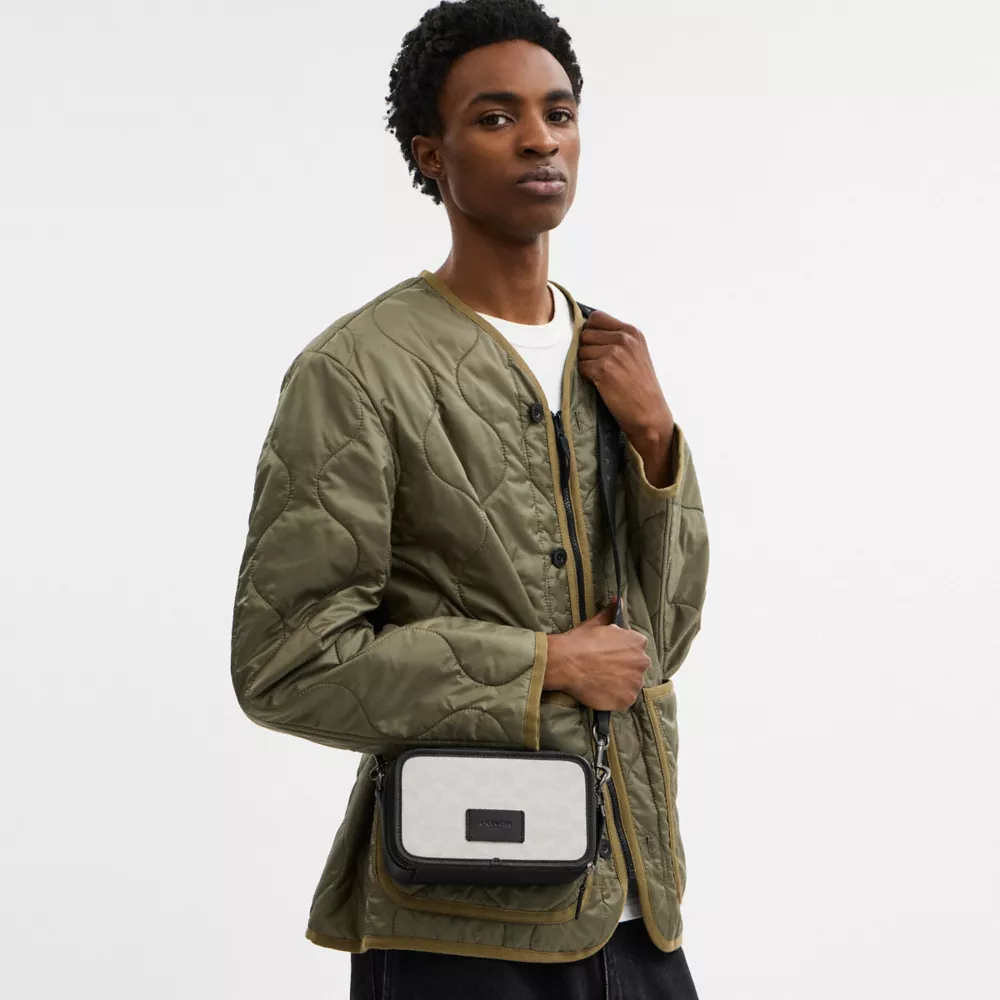 Сумка COACH Wyatt Crossbody Bag In Signature Canvas