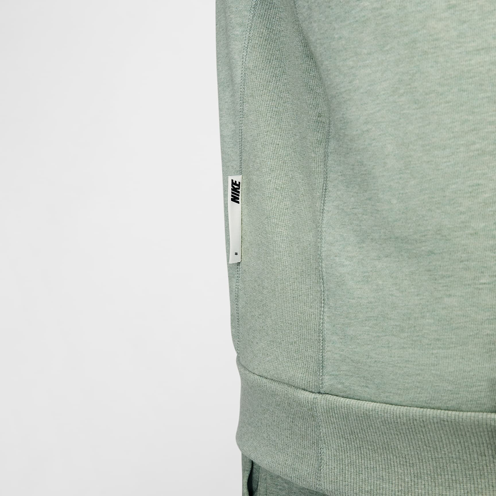 Nike Standard Issue Men's Dri-FIT Pullover Basketball Hoodie