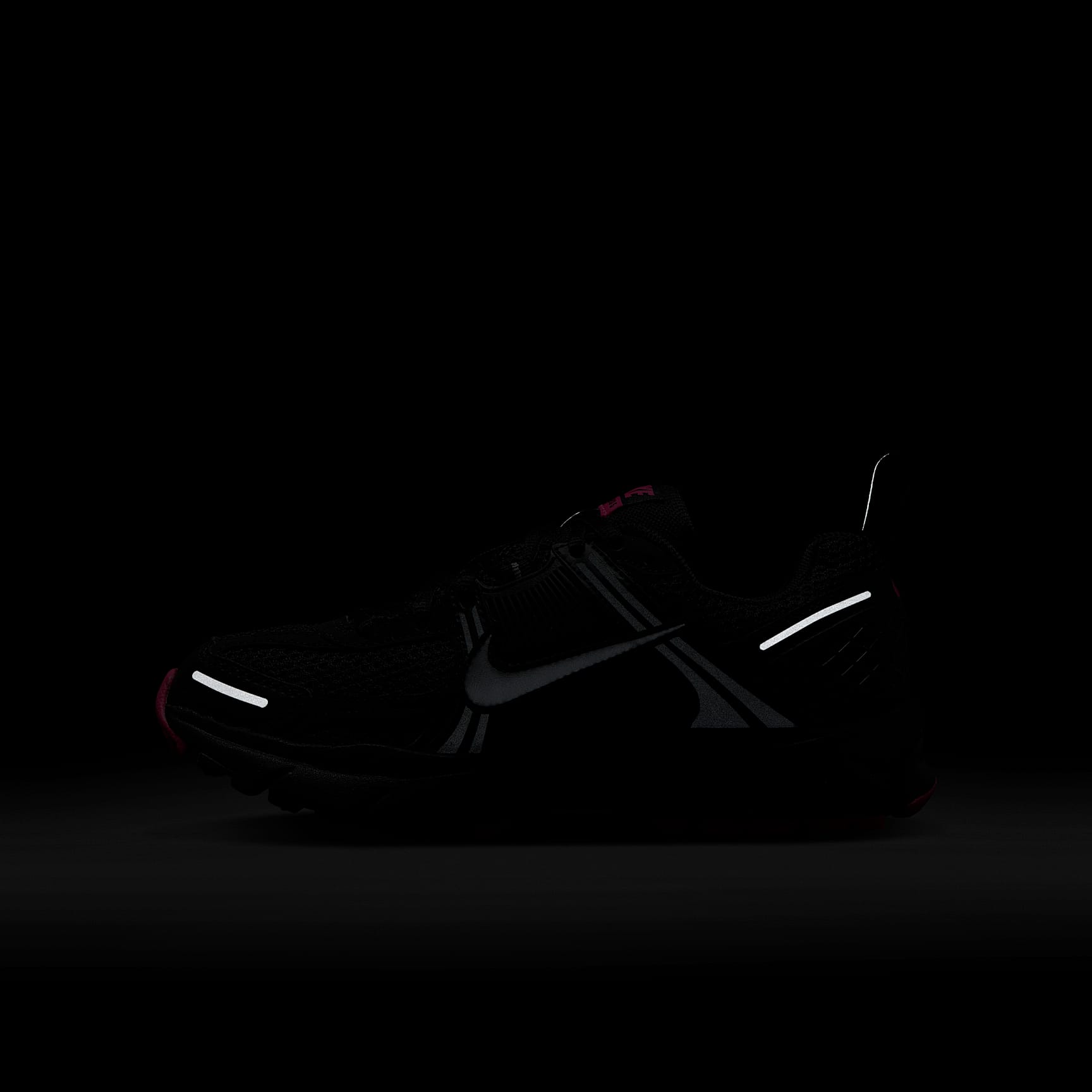 Nike Vomero 5 Big Kids' Shoes