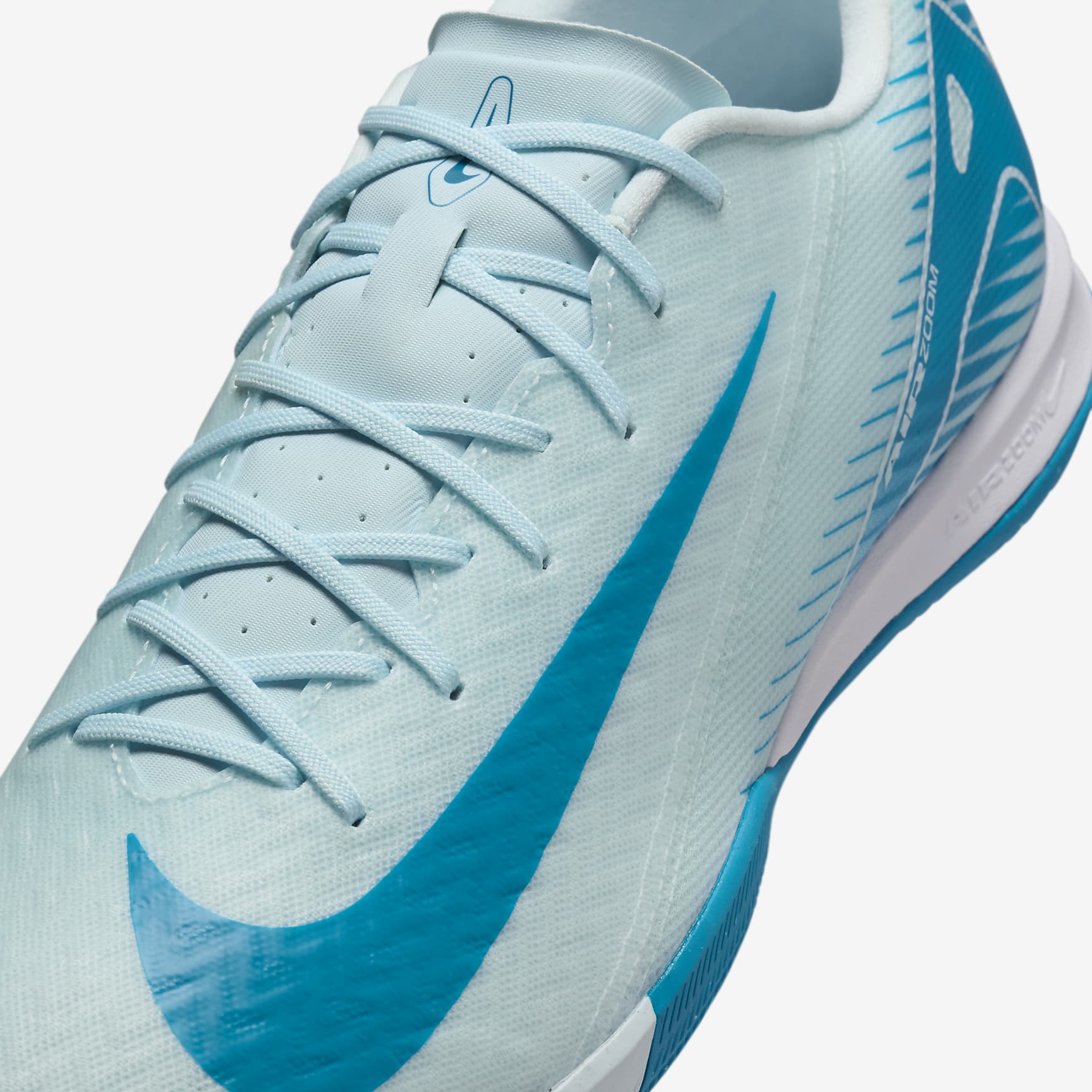 Nike Mercurial Vapor 16 Academy IC Low-Top Soccer Shoes