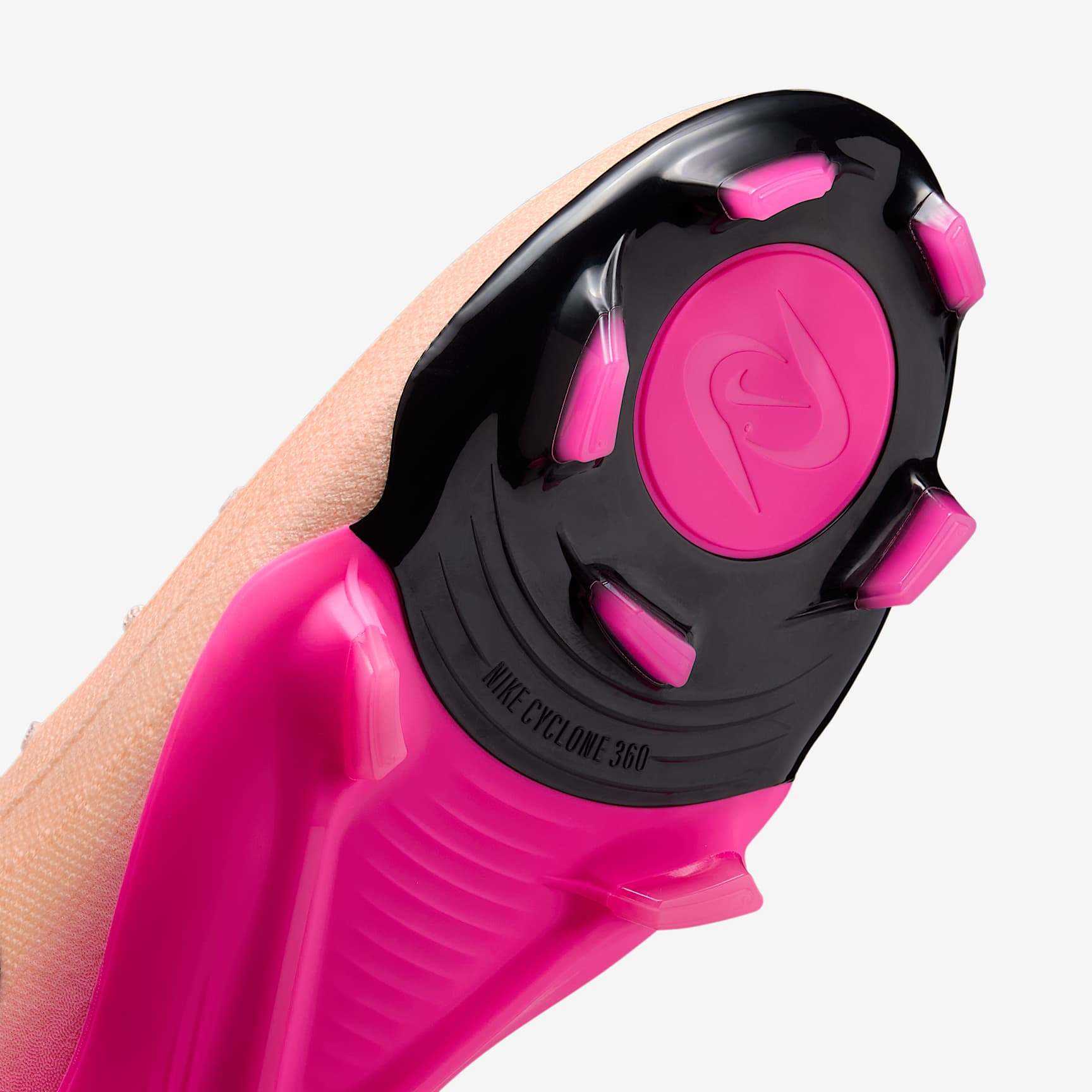 Nike Phantom Luna 2 Pro FG High-Top Soccer Cleats