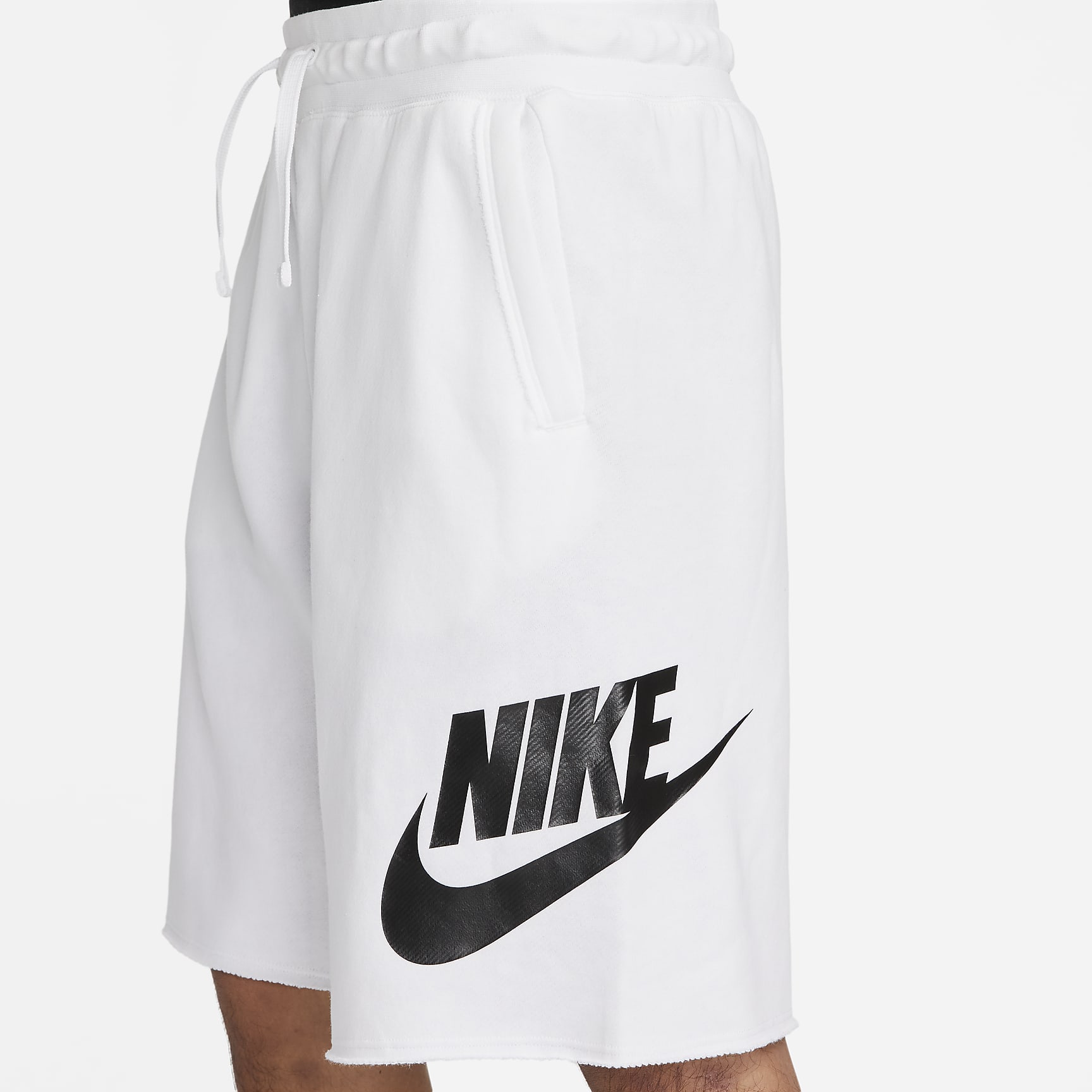 Nike Club Alumni Men's French Terry Shorts
