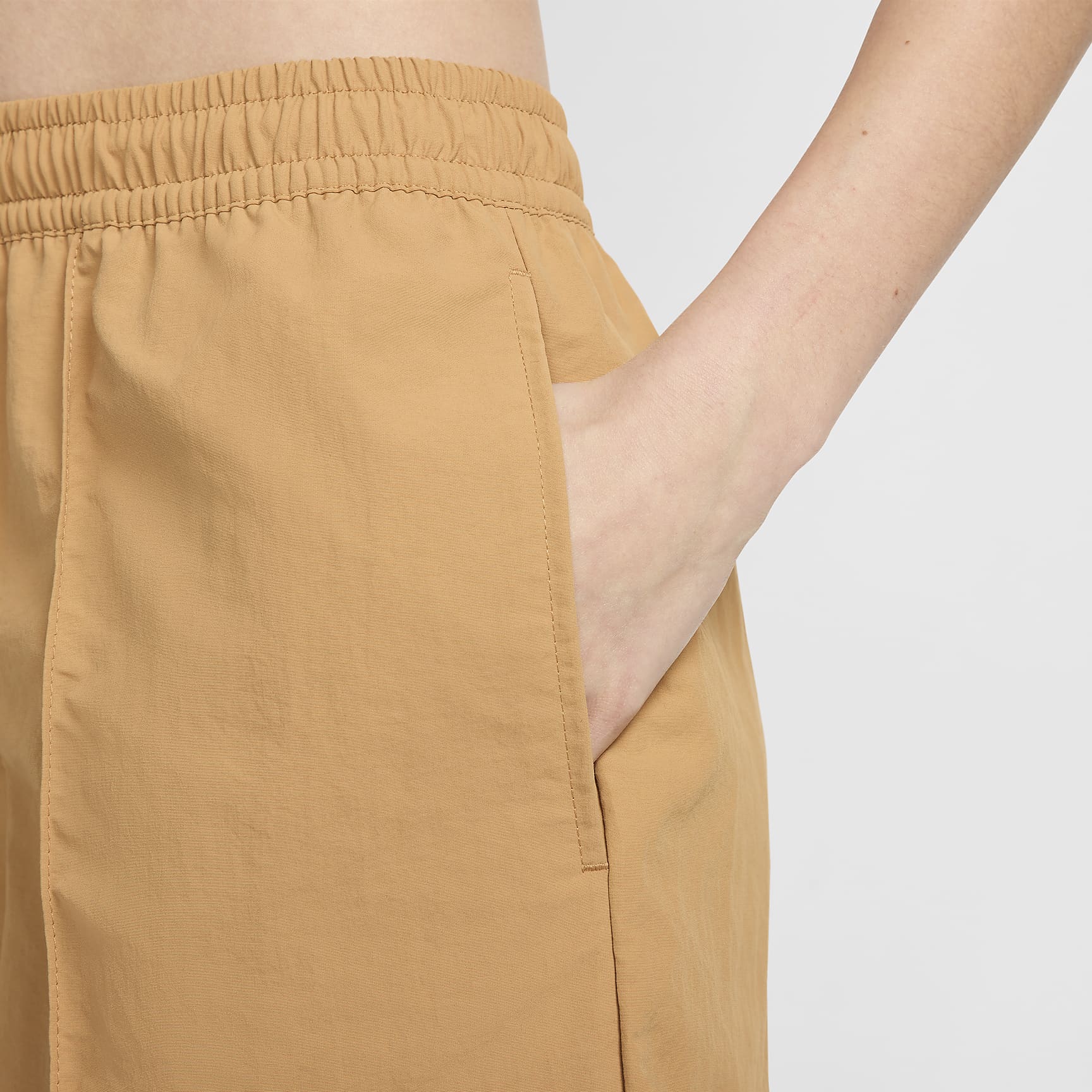 Nike Sportswear Everything Wovens Women's Mid-Rise 5" Shorts
