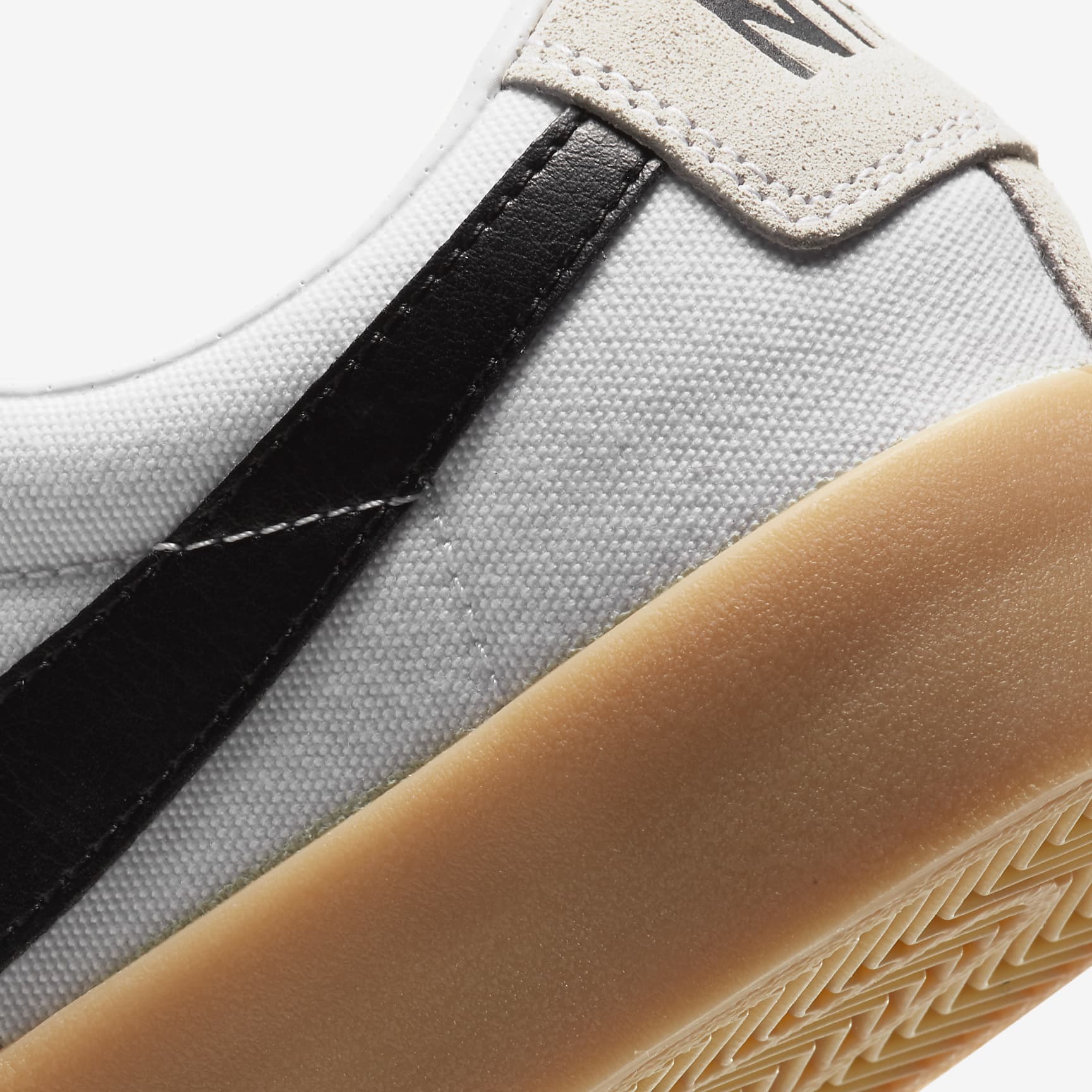 Nike SB Zoom Blazer Low Pro GT Skate Shoes