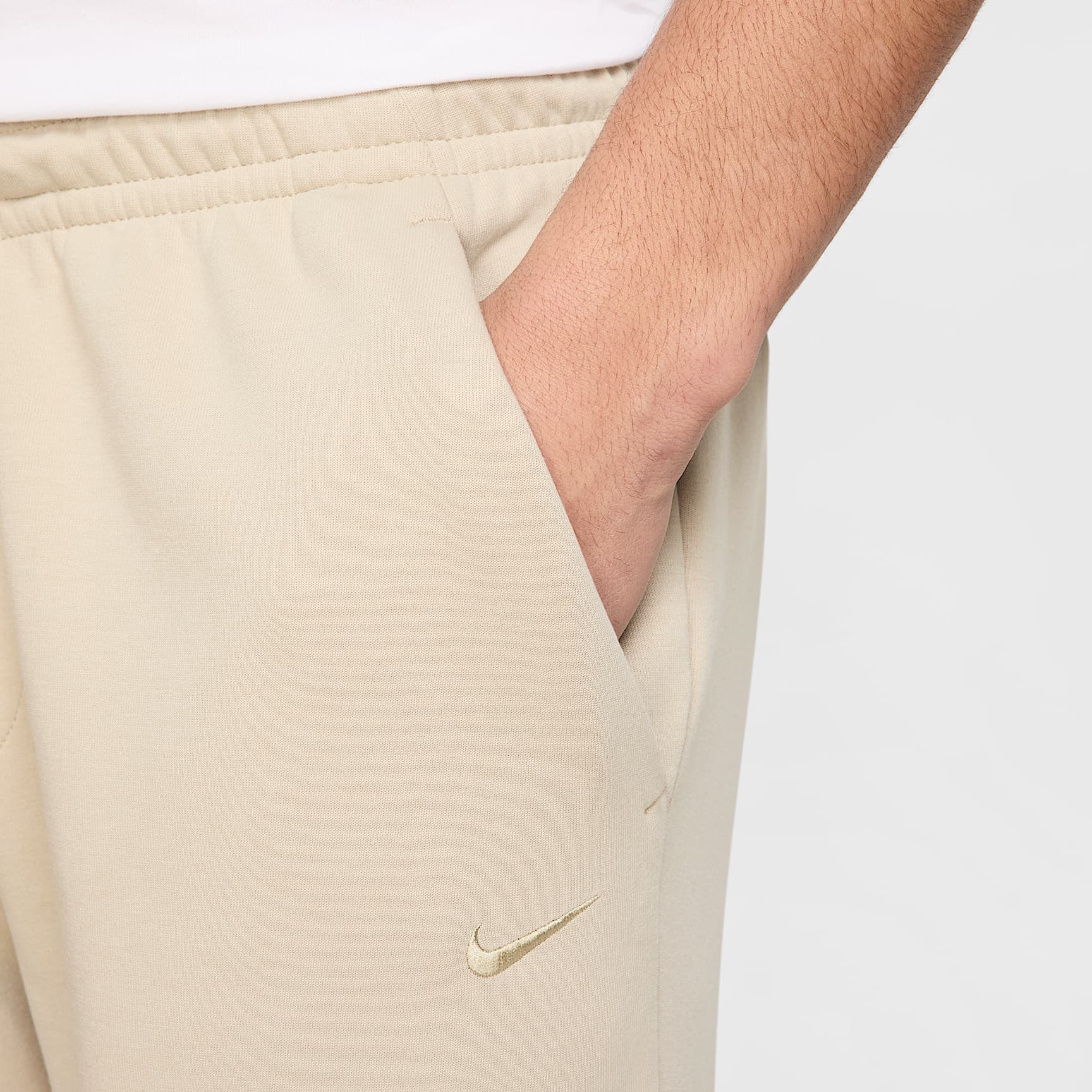 Nike Primary Fleece Men's Dri-FIT UV Tapered Performance Pants