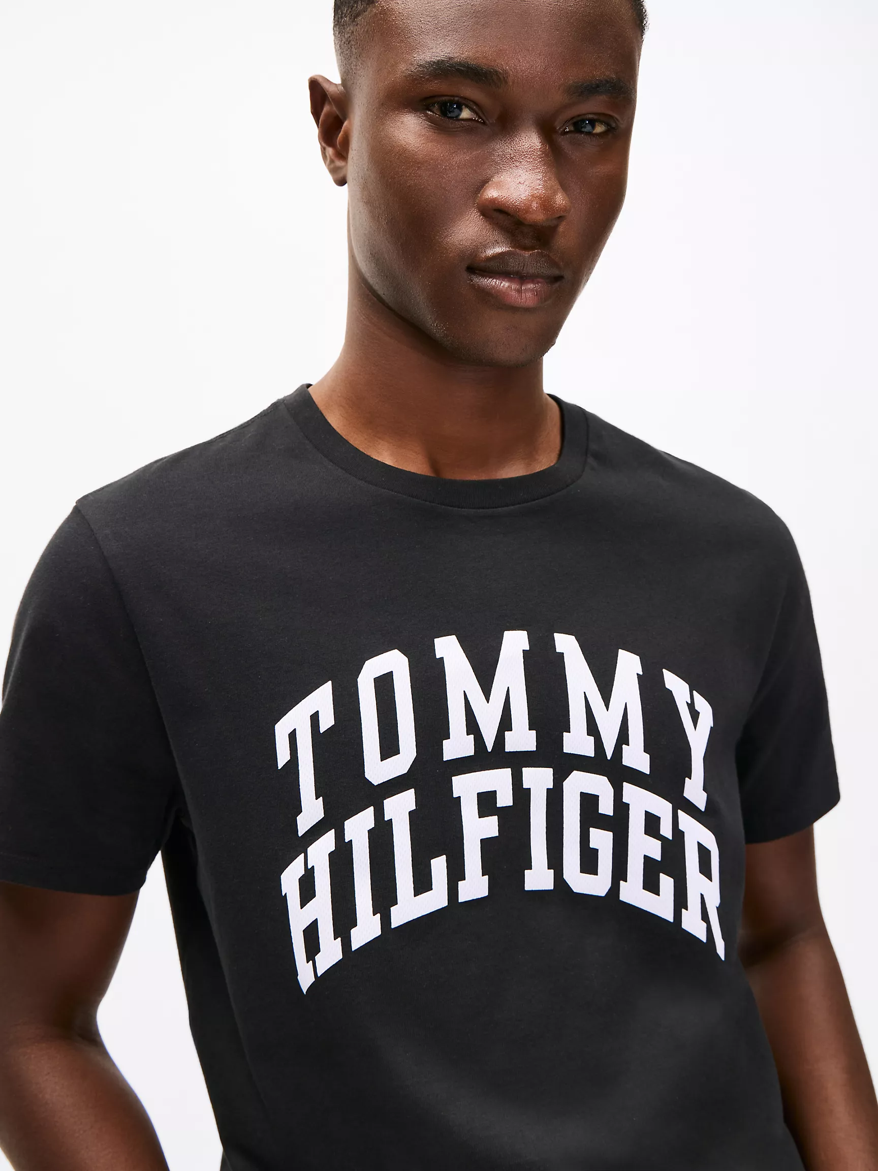 Мужская футболка Tommy Hilfiger, Футболка с логотипом в виде блоковых букв