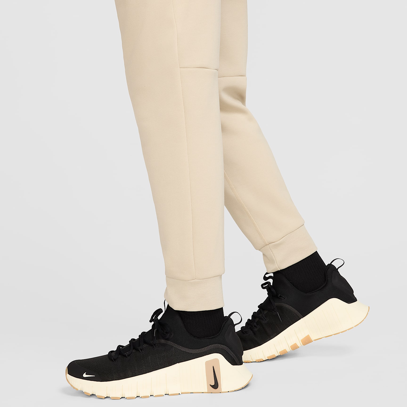 Nike Primary Fleece Men's Dri-FIT UV Performance Joggers