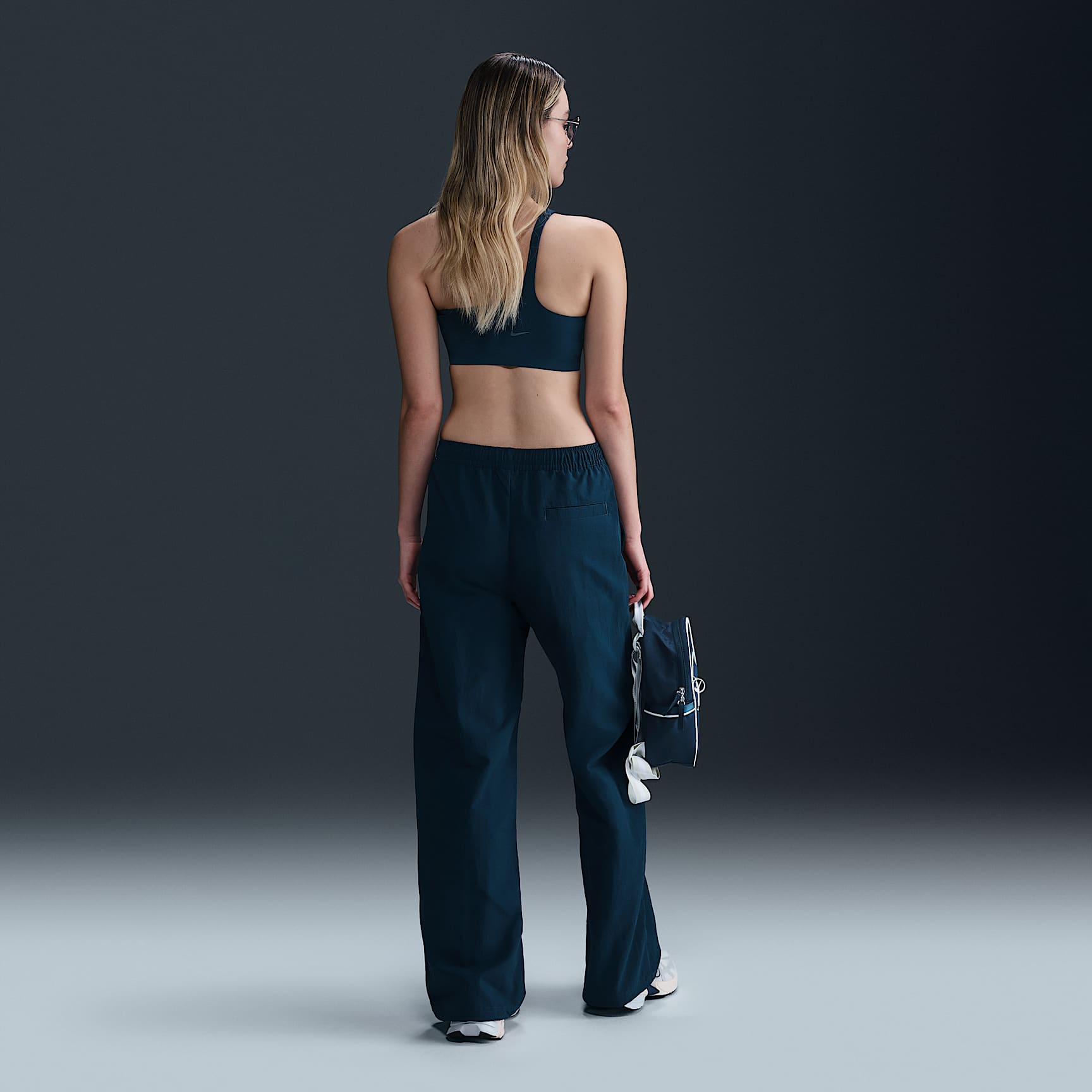 Nike Sportswear Everything Wovens Women's Mid-Rise Open-Hem Pants