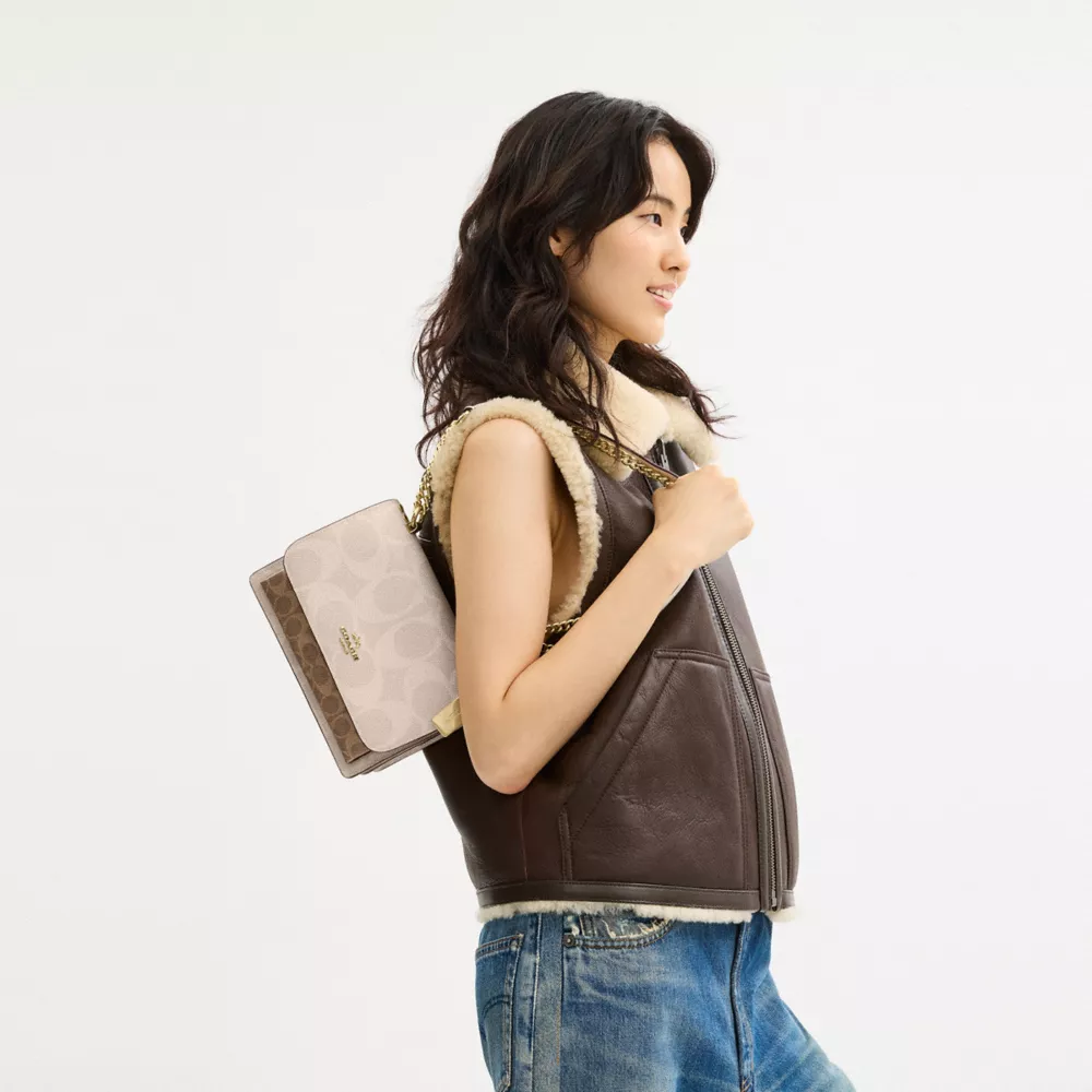 Сумка COACH Klare Crossbody Bag In Blocked Signature Canvas