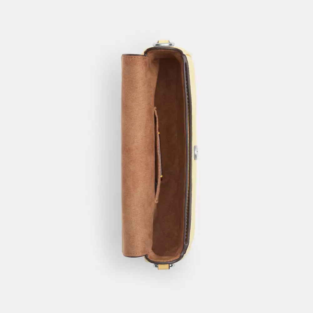 Сумка COACH Hailey Flap Bag In Signature Canvas