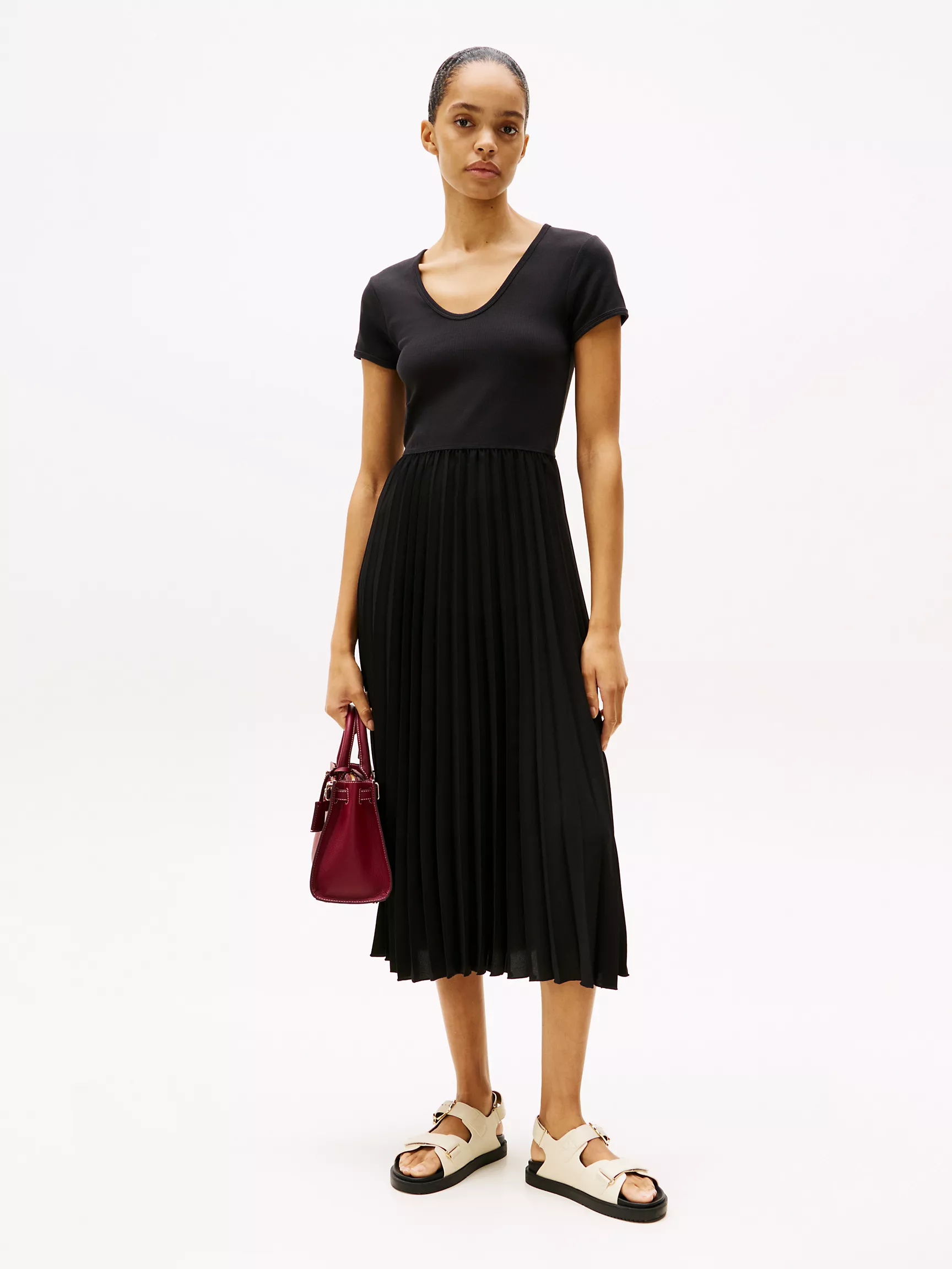 Женское платье Tommy Hilfiger, Плиссированное миди-платье с округлым вырезом