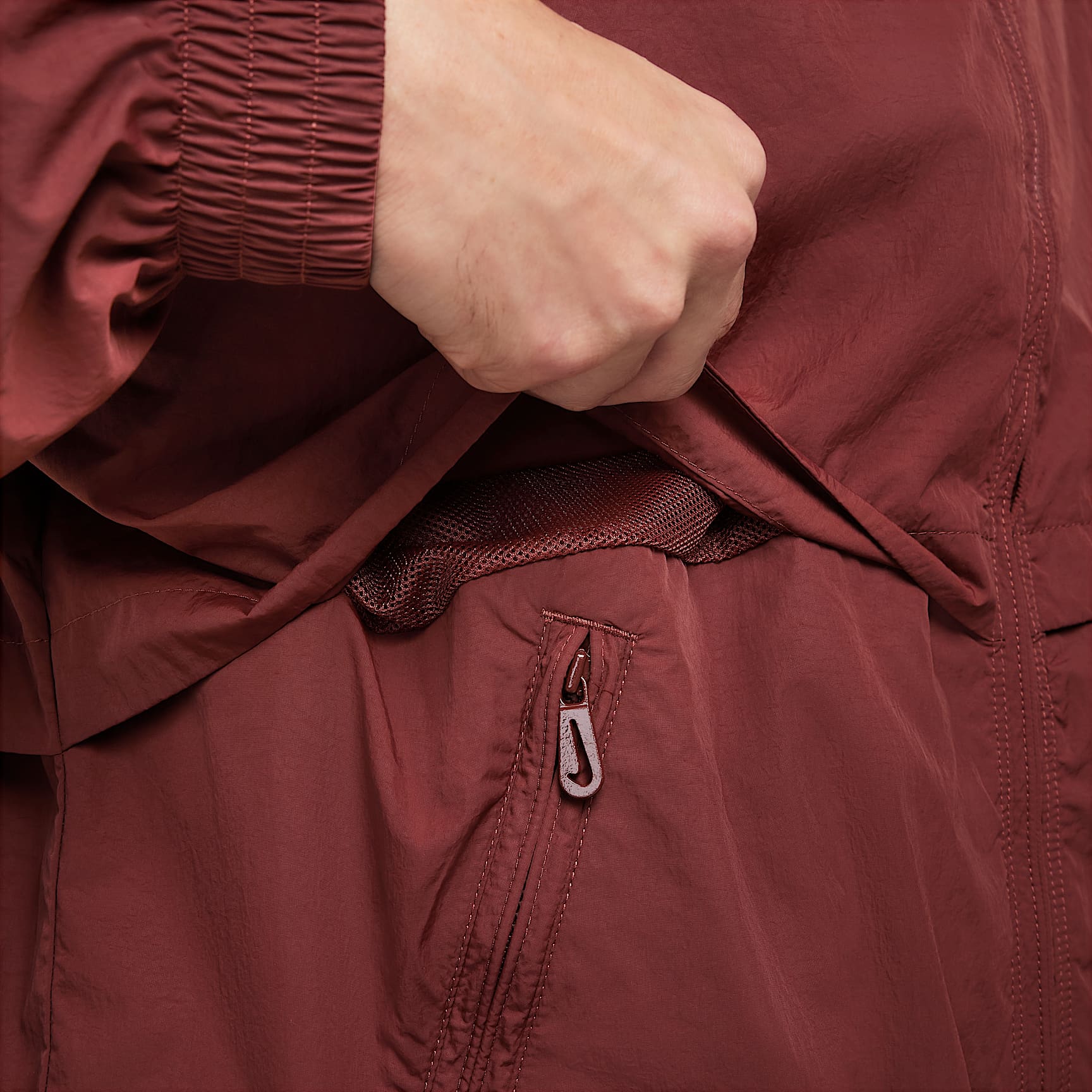 Nike Sportswear Solo Swoosh Men's Woven Track Jacket