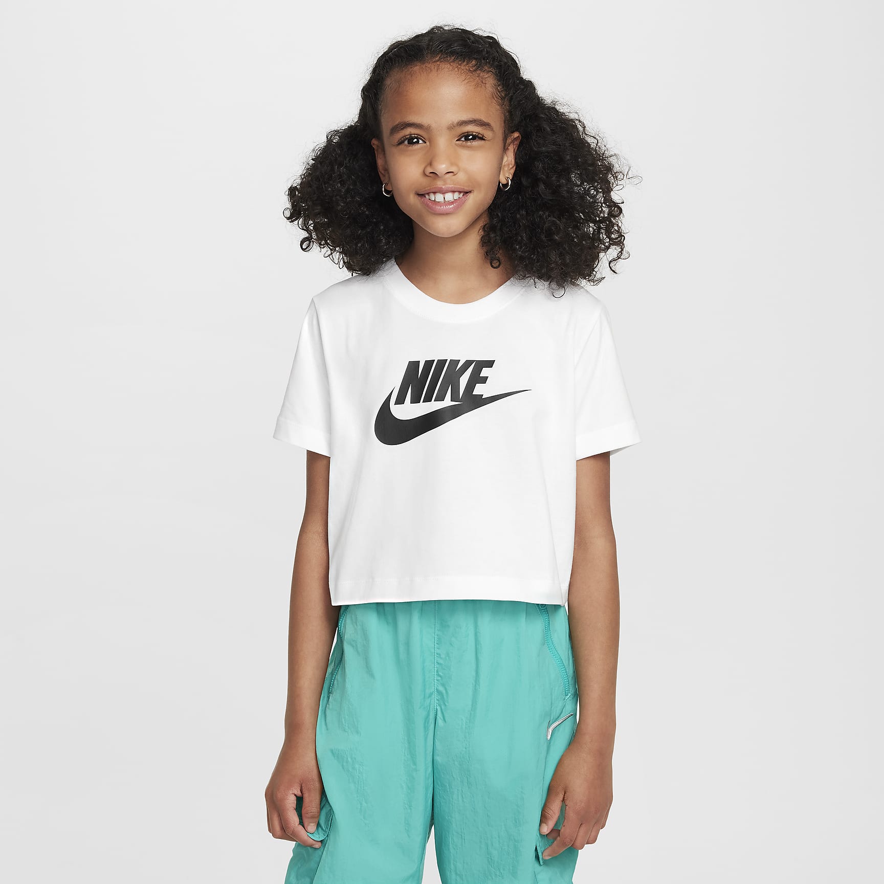 Nike Sportswear Big Kids' (Girls') Cropped T-Shirt