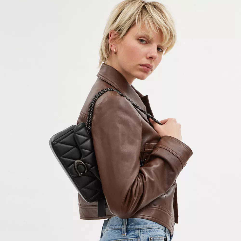 Сумка COACH Tabby Shoulder Bag 20 With Pillow Quilting