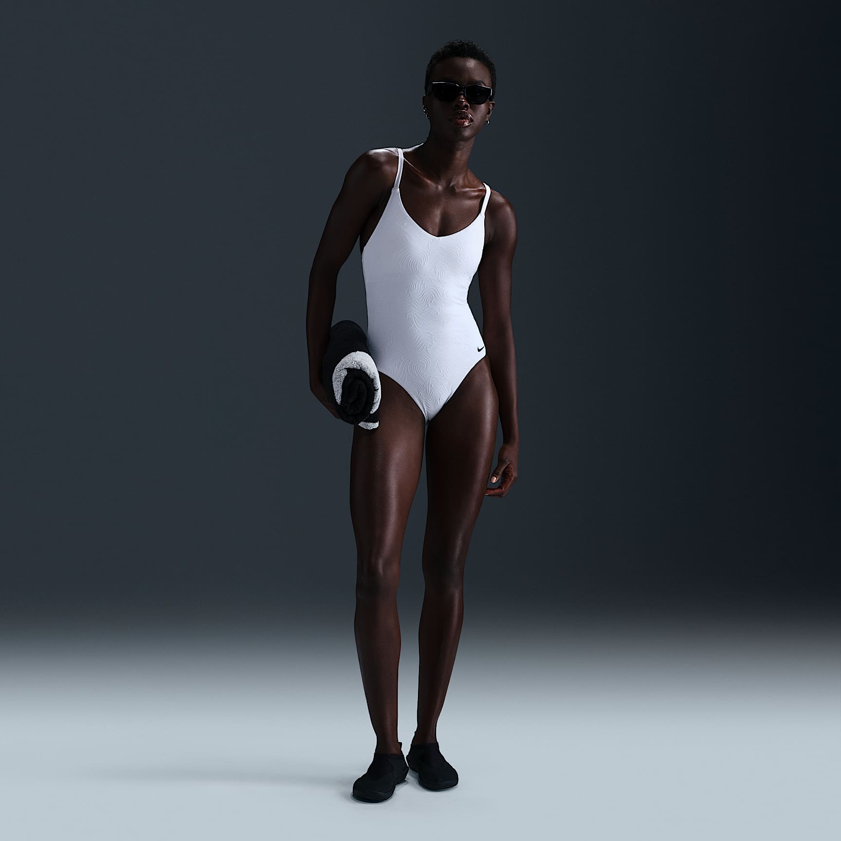 Nike Swim Water Texture Women's V-Neck One-Piece