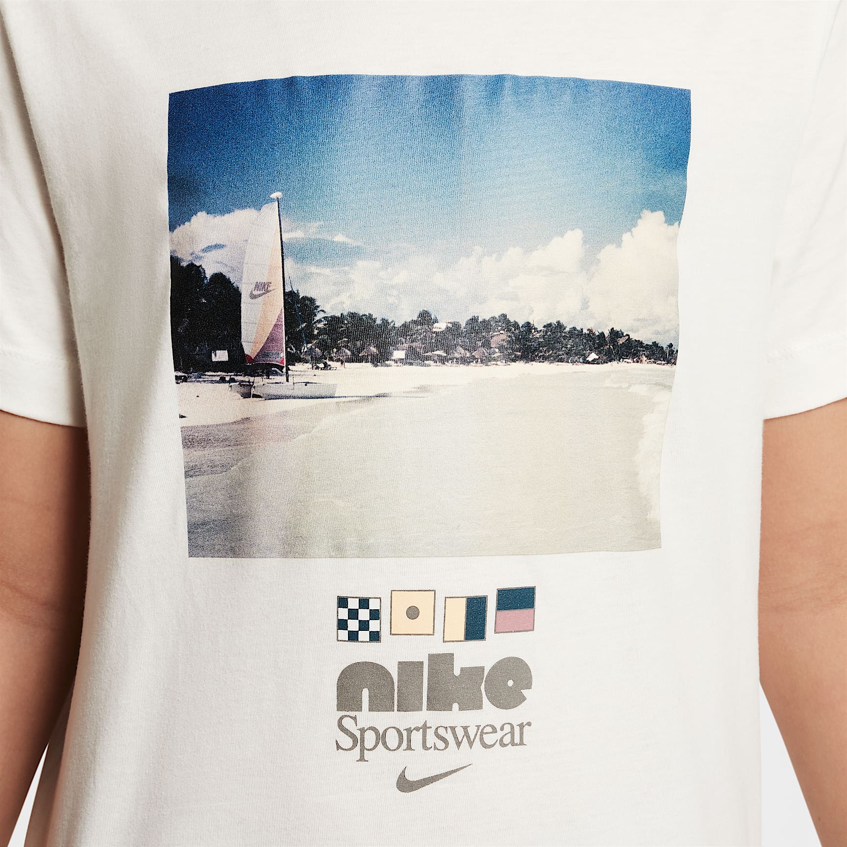 Nike Sportswear Big Kids' Crew-Neck T-Shirt