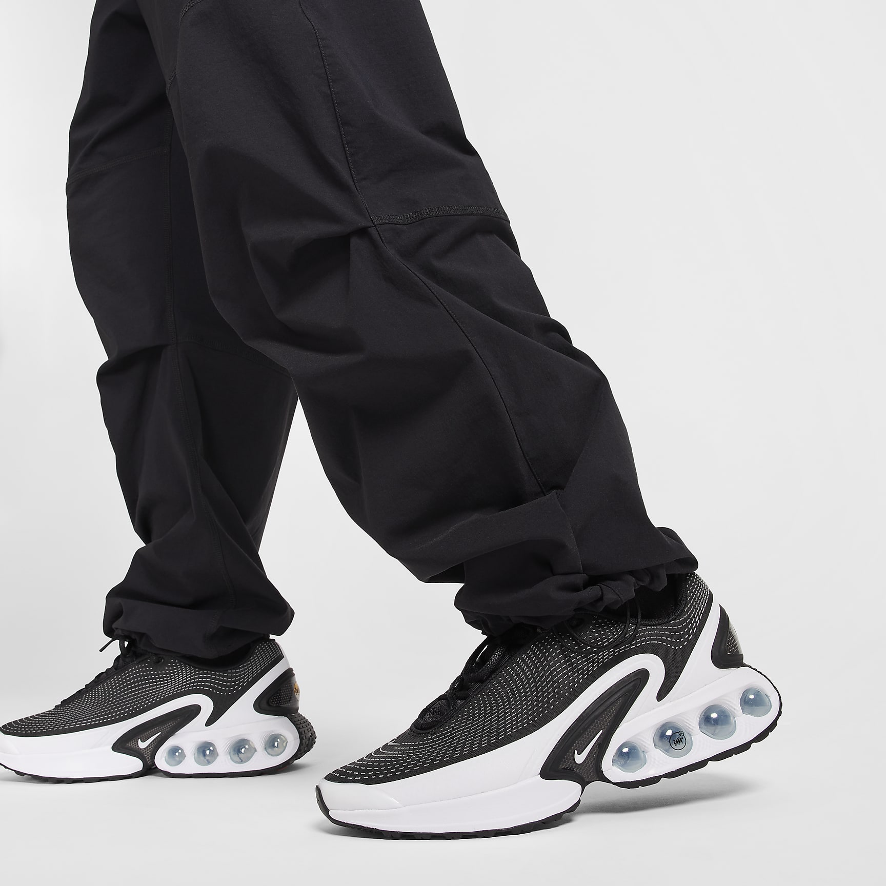 Nike Tech Men's Woven Oversized Pants