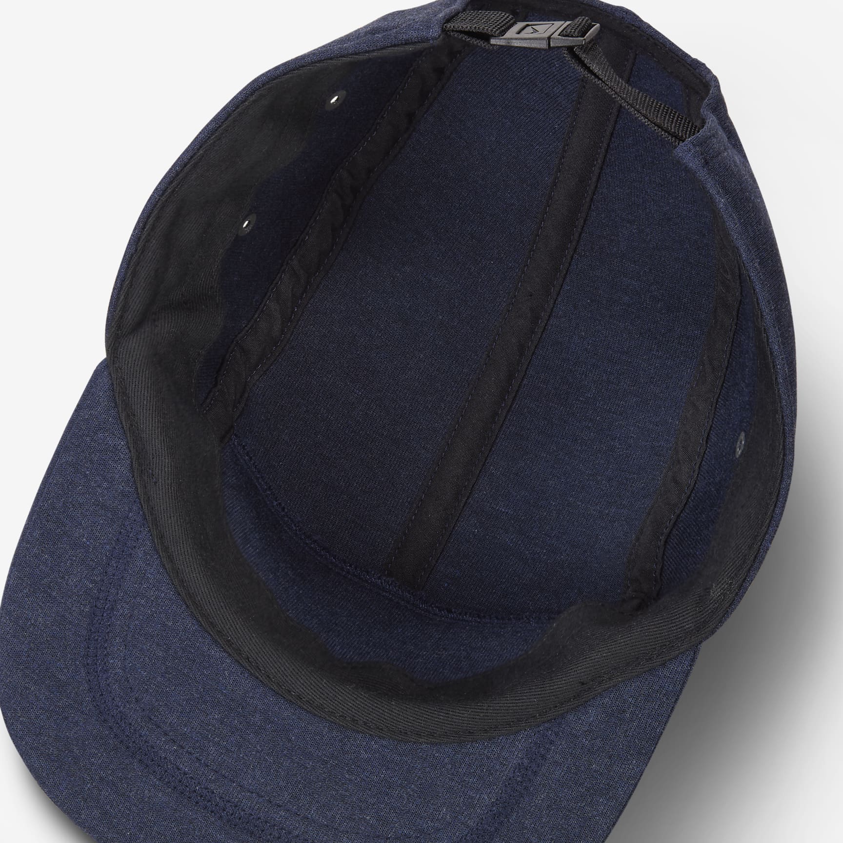 Nike Fly Cap Unstructured Flat Bill Tech Fleece Cap