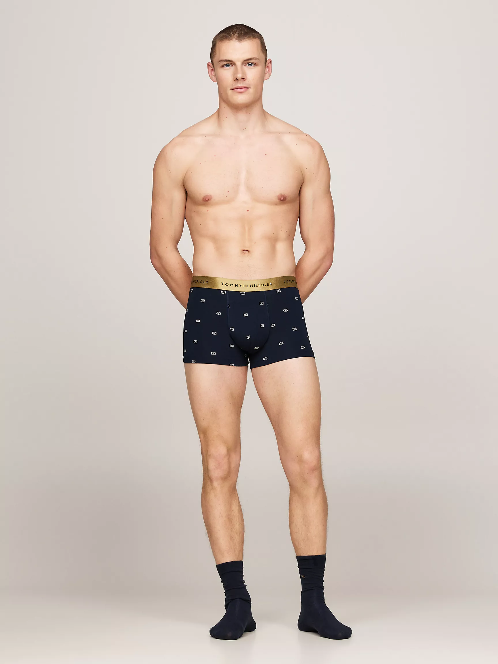 Мужское нижнее белье Tommy Hilfiger, Комплект из трусов и носков с логотипом флага Tommy (2 предмета)