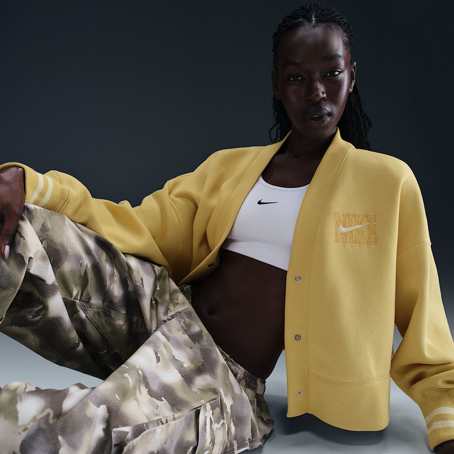 Nike Sportswear Phoenix Fleece Women's Over-Oversized Graphic Cardigan