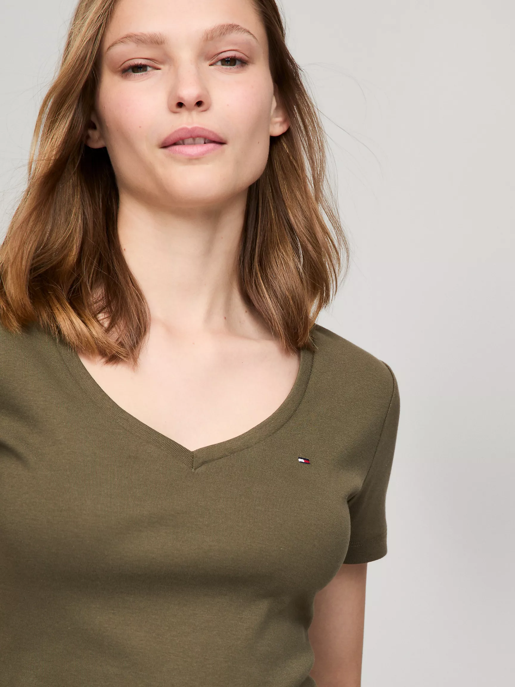 Женская футболка Tommy Hilfiger, Футболка с V-образным вырезом