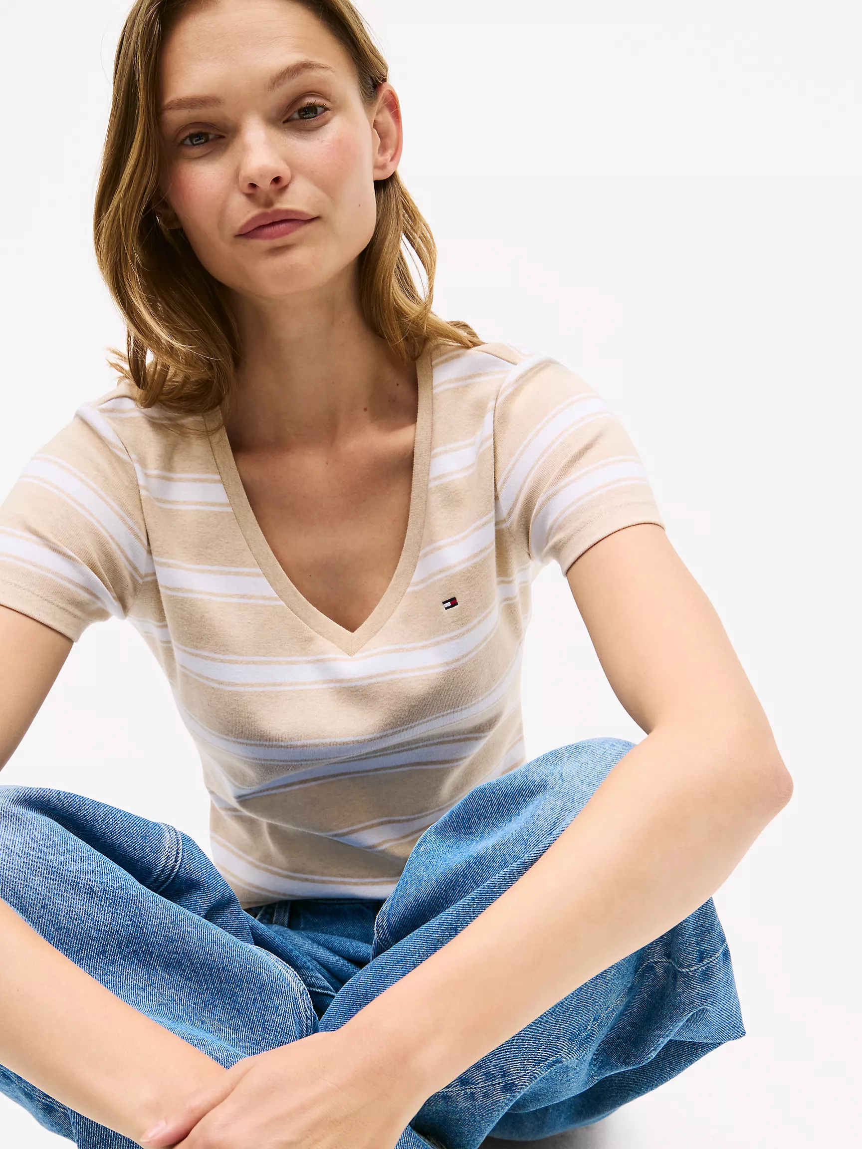 Женская футболка Tommy Hilfiger, Любимая футболка с V-образным вырезом и полосками