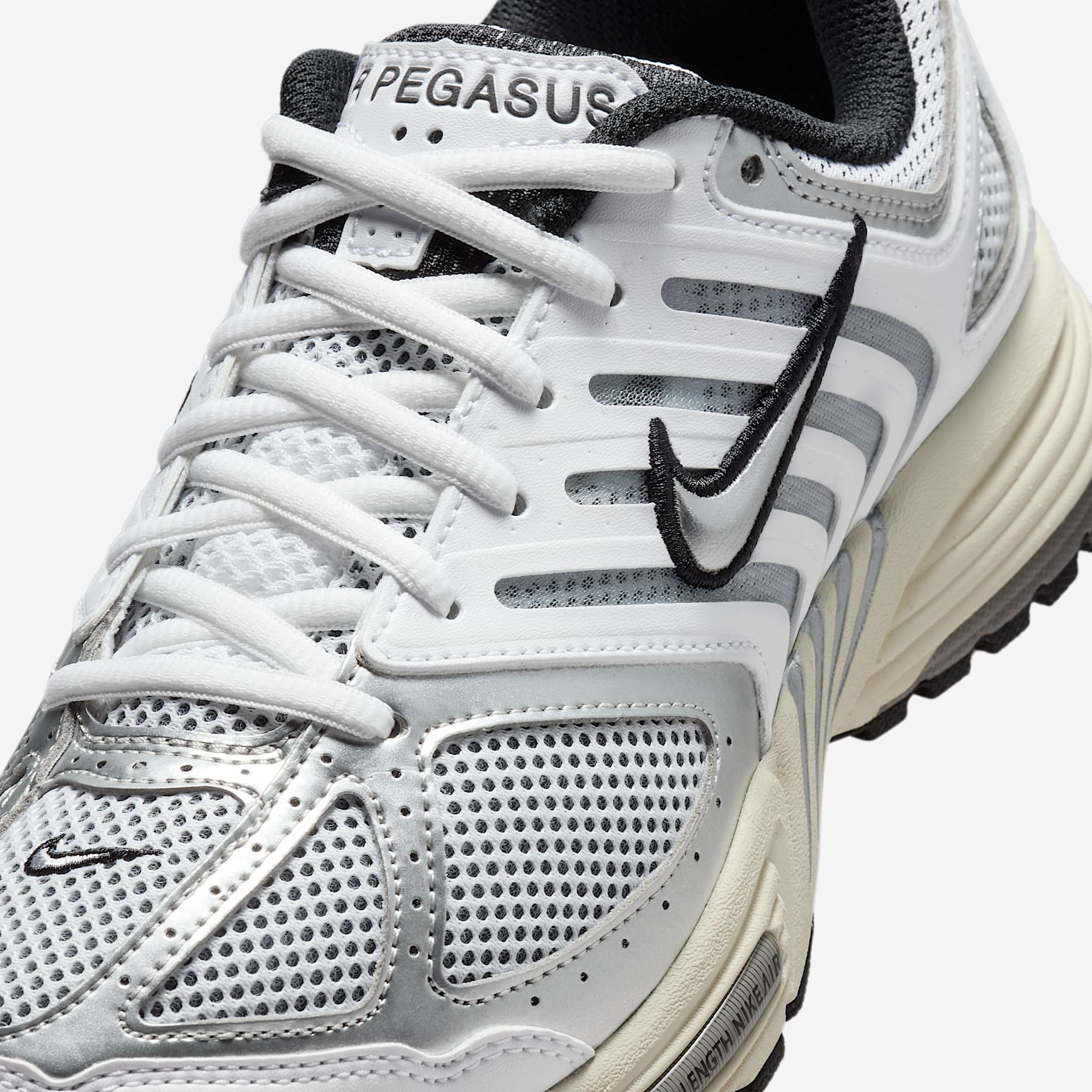 Nike Air Pegasus 2005 Women's Shoes