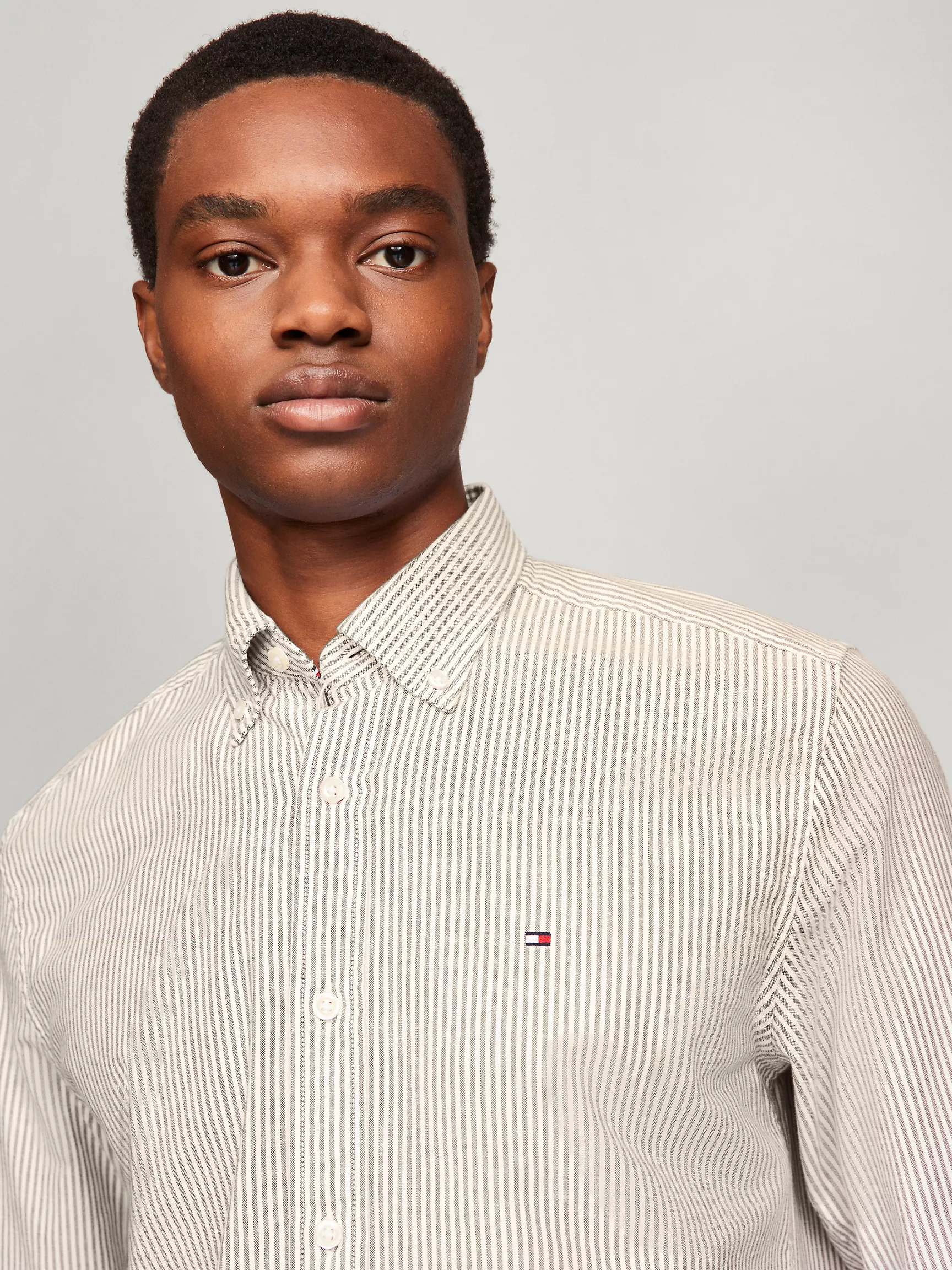 Мужская рубашка Tommy Hilfiger, Полосатая эластичная рубашка из оксфорда стандартного кроя