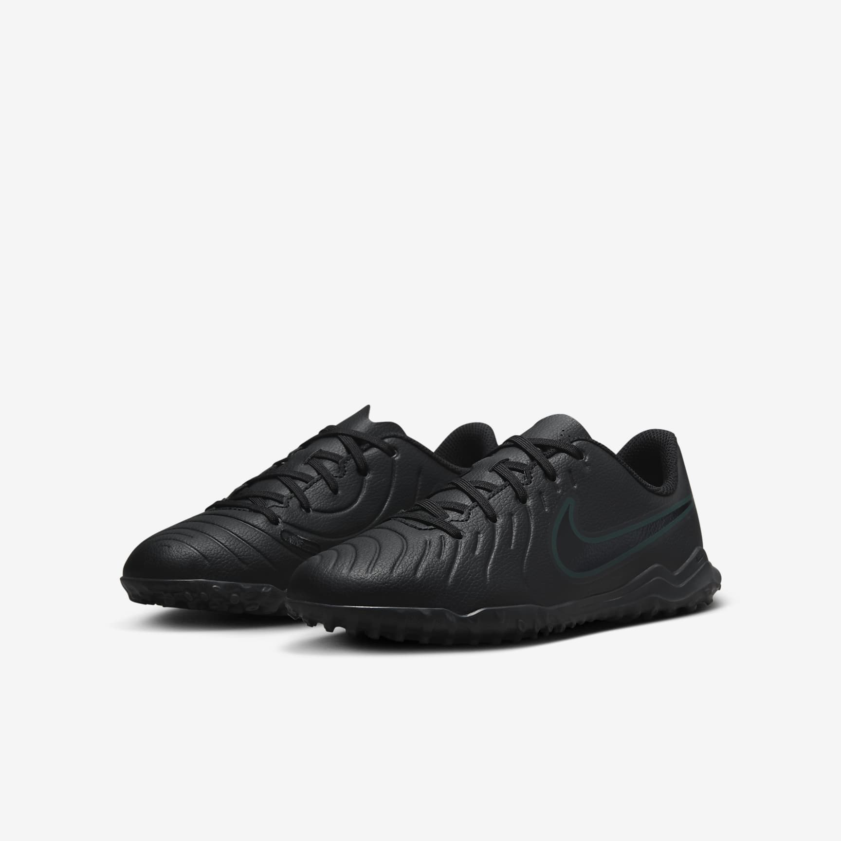 Nike Jr. Tiempo Legend 10 Club Little/Big Kids' Turf Low-Top Soccer Shoes