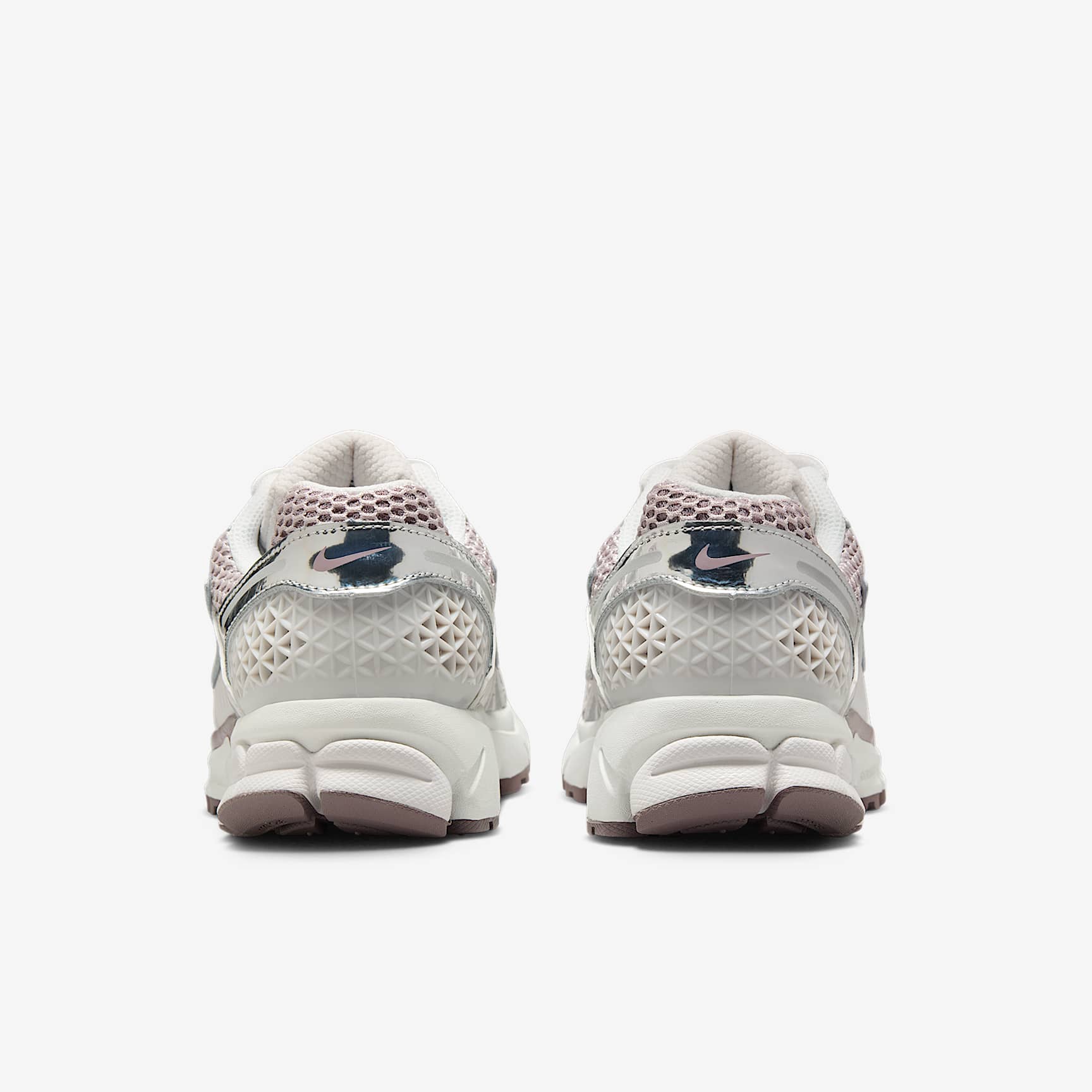 Nike Zoom Vomero 5 Women's Shoes