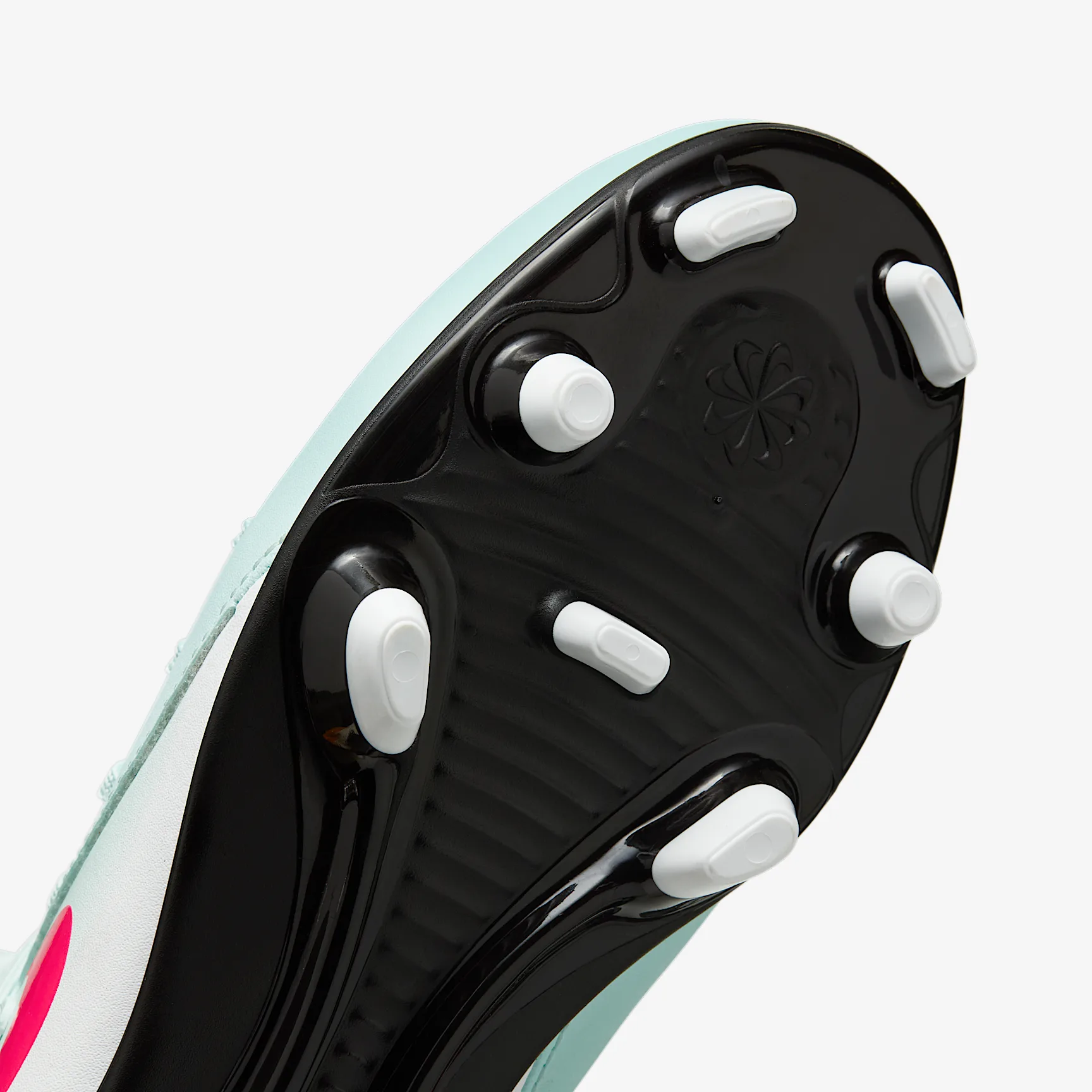 Nike Jr. Phantom Luna 2 Club Little/Big Kids' MG High-Top Soccer Cleats