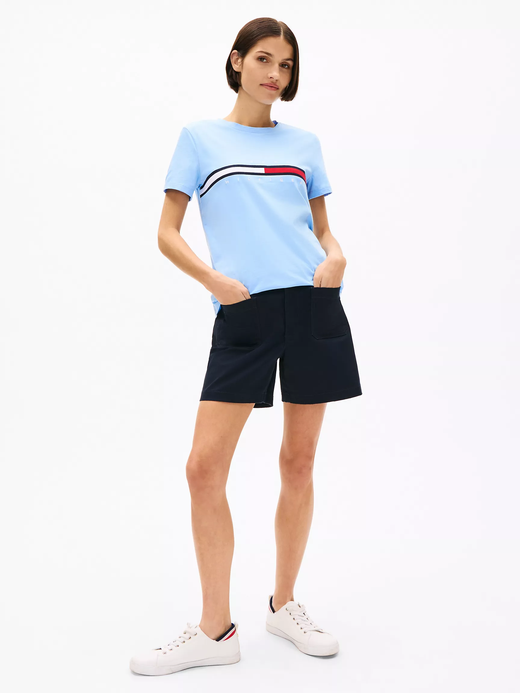 Женская футболка Tommy Hilfiger, Футболка с вышитым логотипом и полоской в стиле флага
