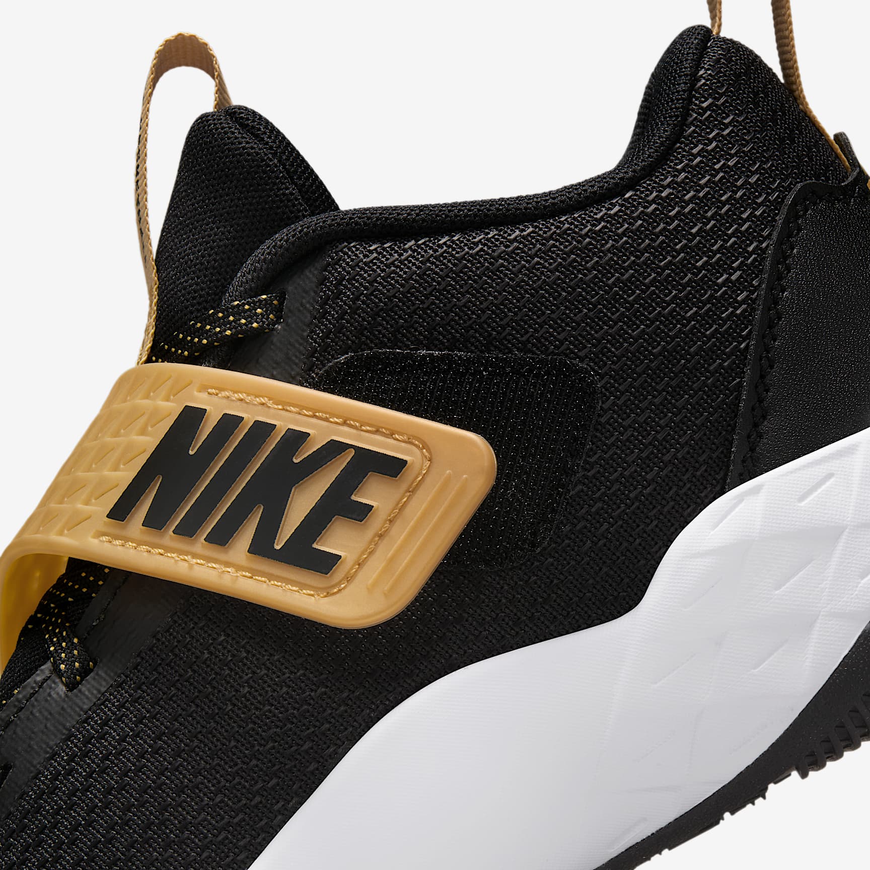 Nike Team Hustle D 12 Big Kids' Basketball Shoes