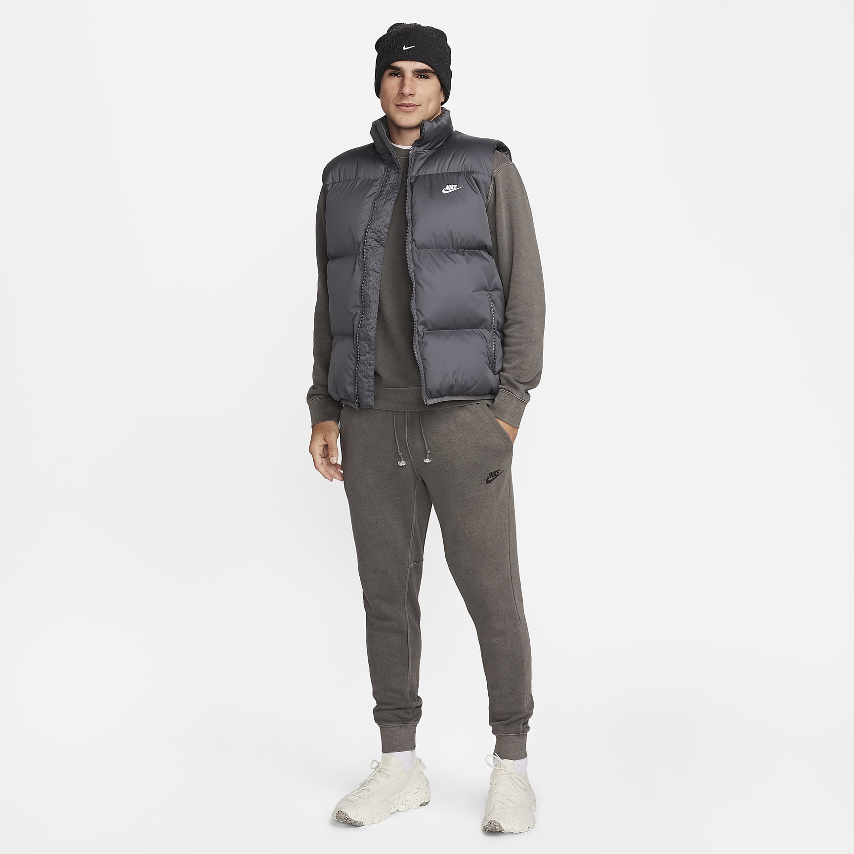 Nike Sportswear Club PrimaLoft® Men's Water-Repellent Puffer Vest