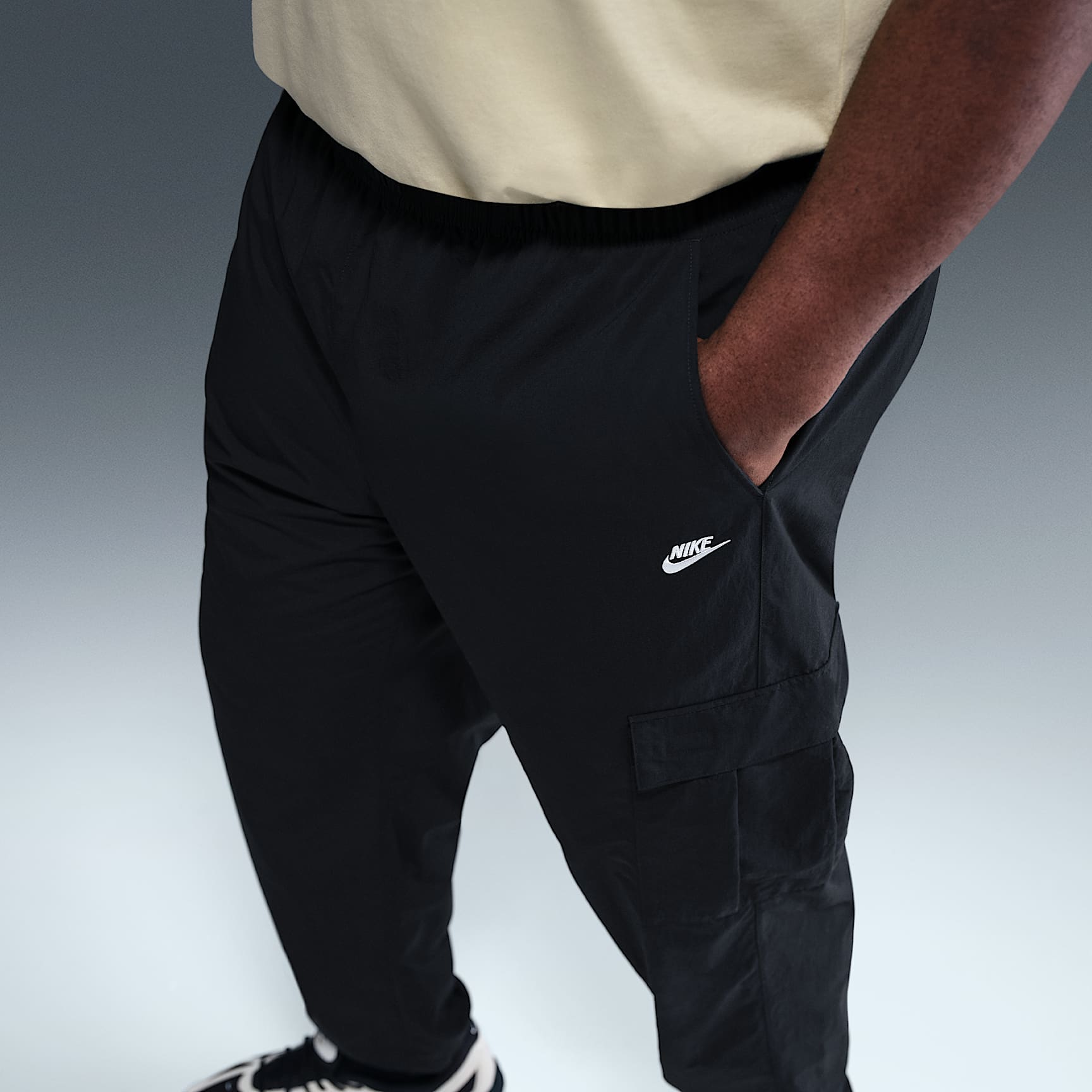 Nike Club Men's Woven Cargo Pants