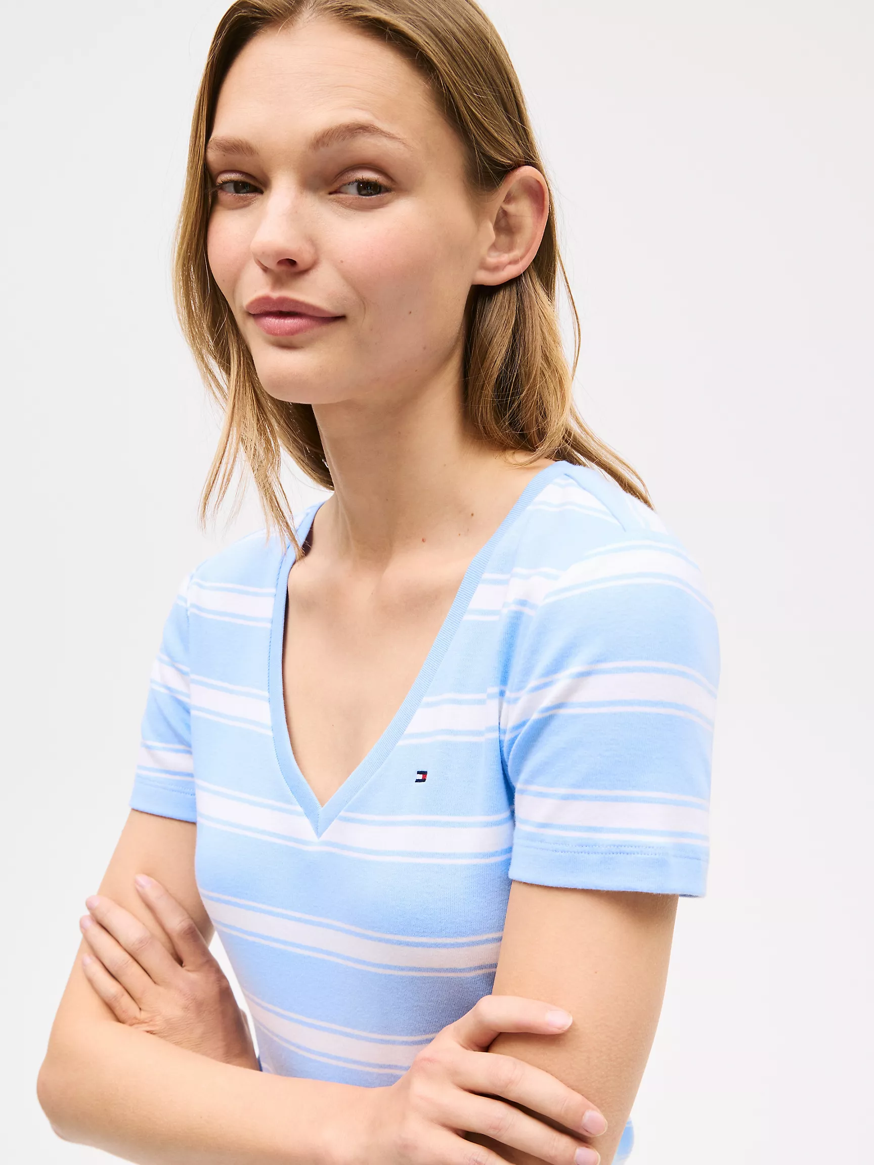 Женская футболка Tommy Hilfiger, Любимая футболка с V-образным вырезом и полосками