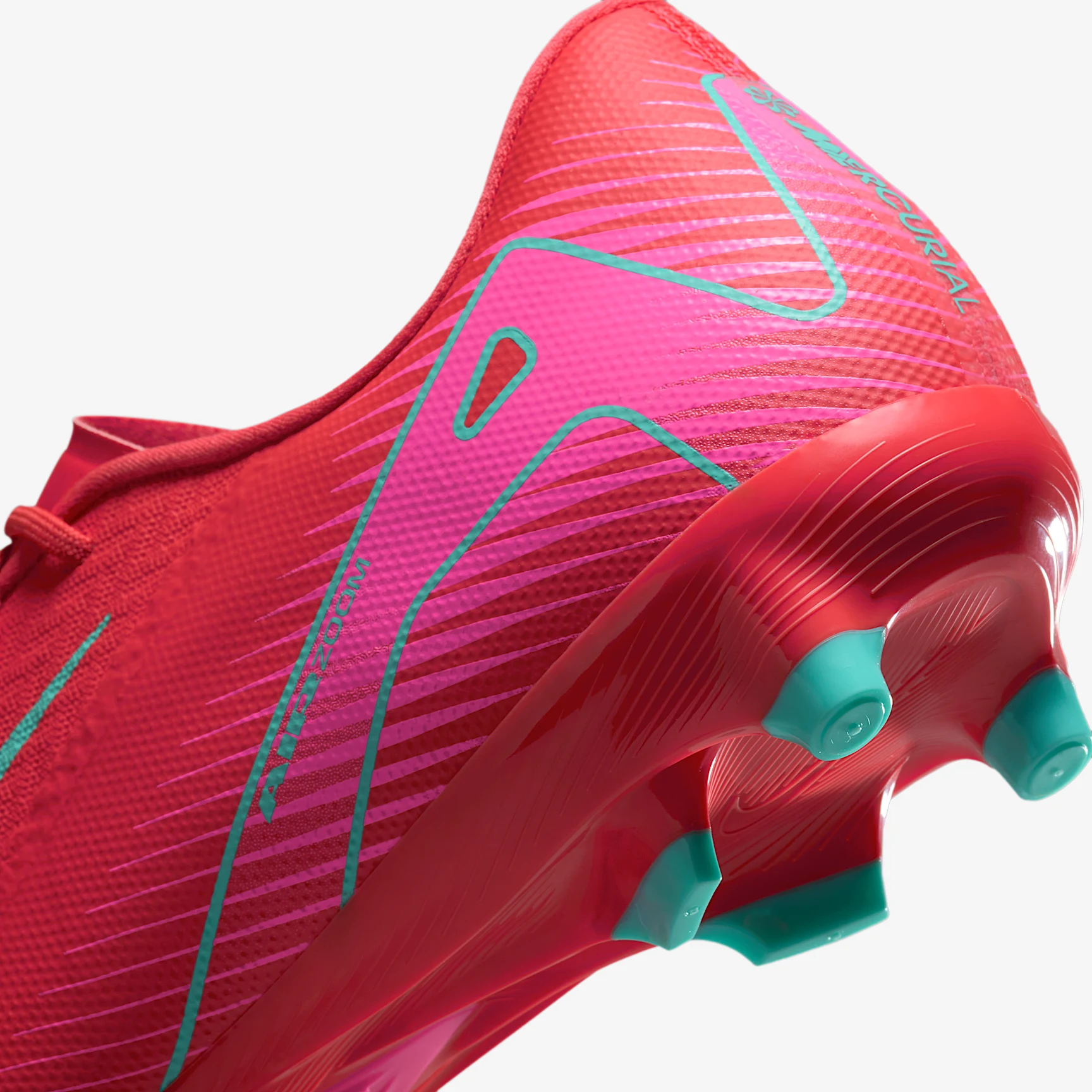 Nike Mercurial Vapor 16 Academy MG Low-Top Soccer Cleats