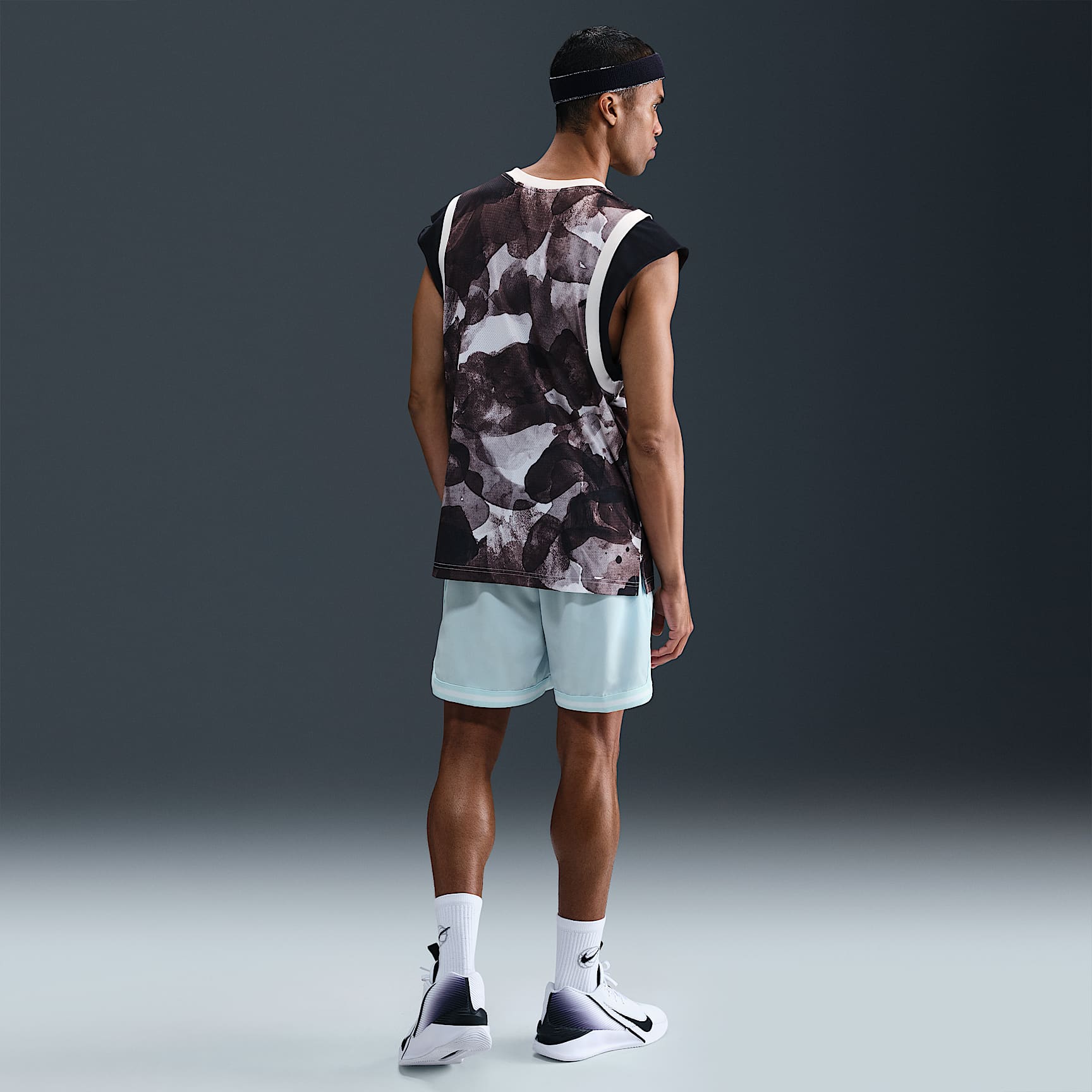 Nike DNA Men's Dri-FIT 6" UV Woven Basketball Shorts