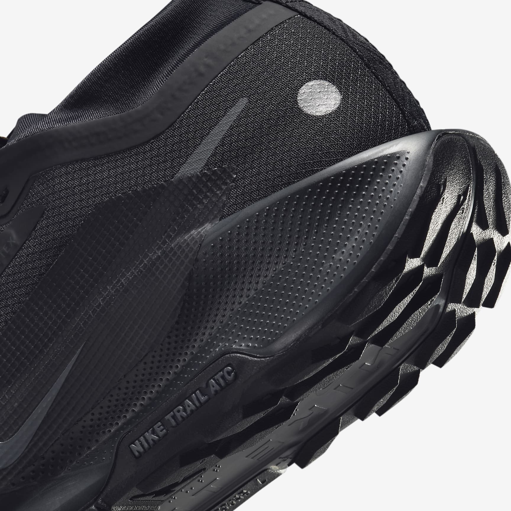 Nike Pegasus Trail 5 GORE-TEX Men's Waterproof Trail Running Shoes