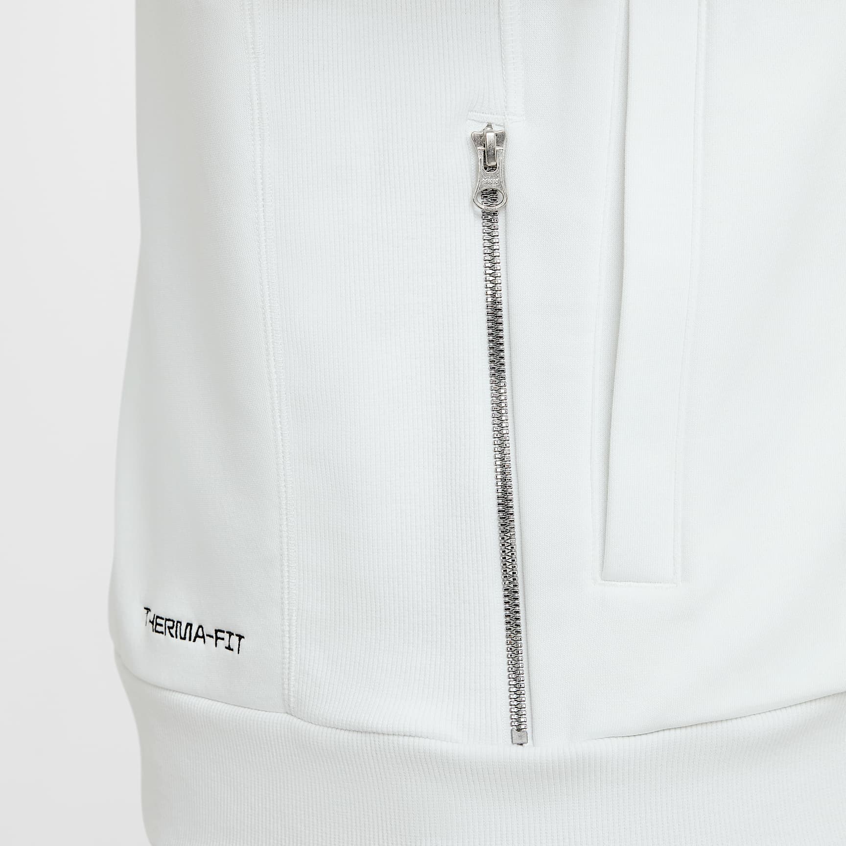 LeBron Standard Issue Men's Therma-FIT Basketball Jacket