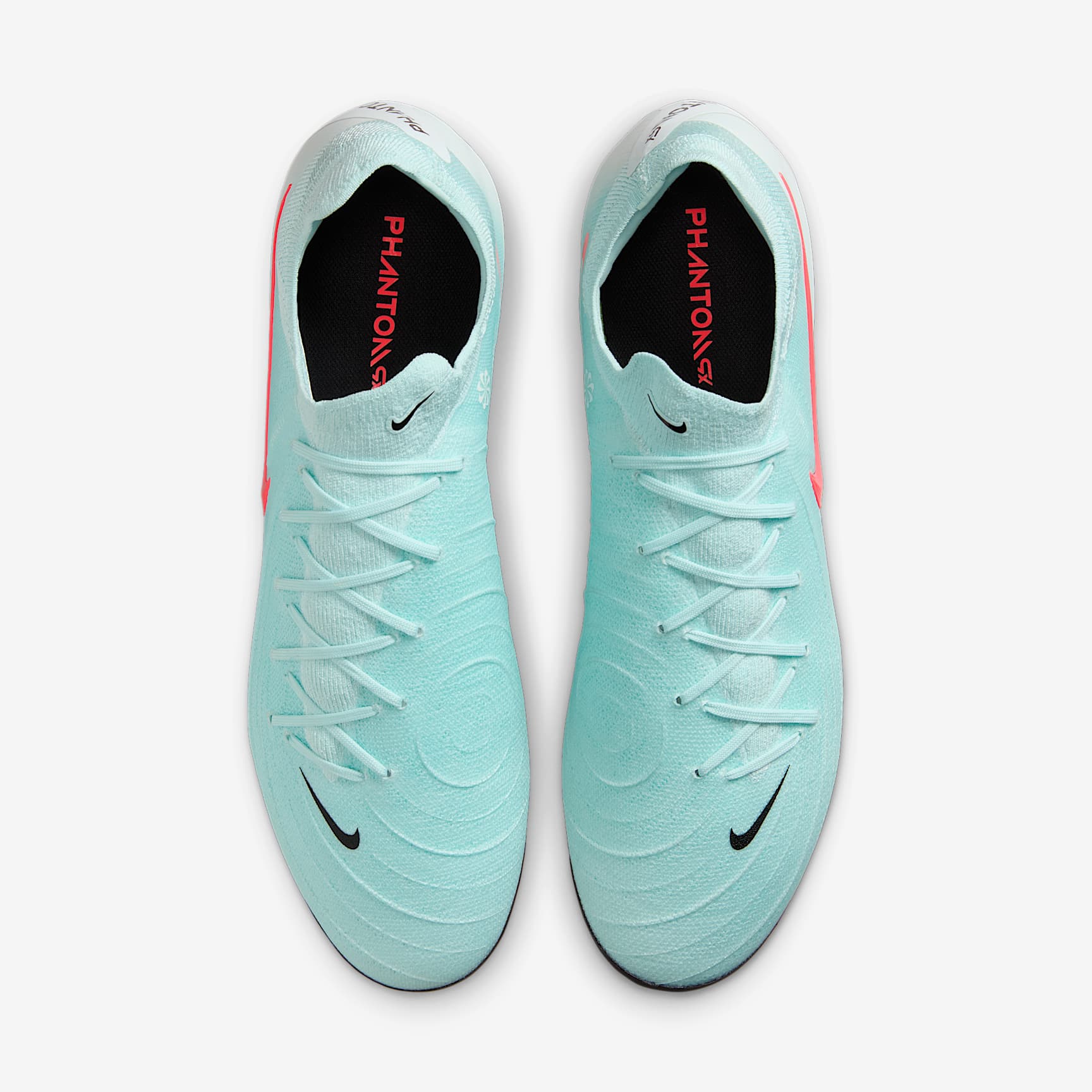 Nike Phantom GX 2 Pro AG Low-Top Soccer Cleats