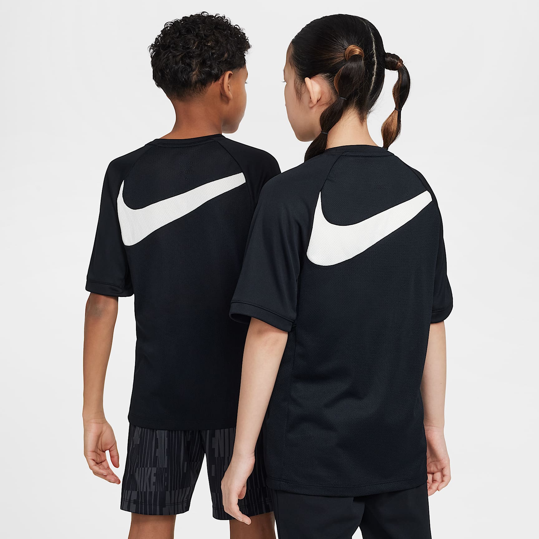 Nike Academy Big Kids' Dri-FIT Short-Sleeve Soccer Top
