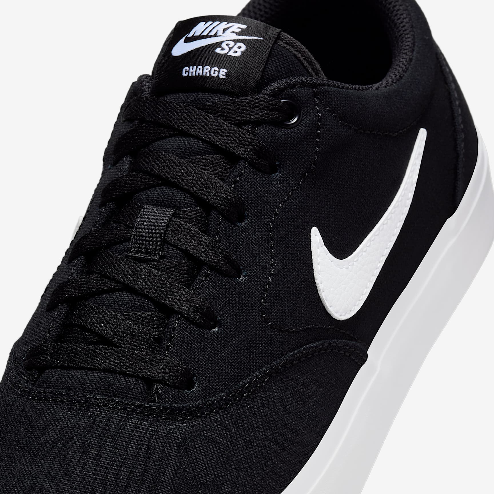 Nike SB Charge Canvas Skate Shoes