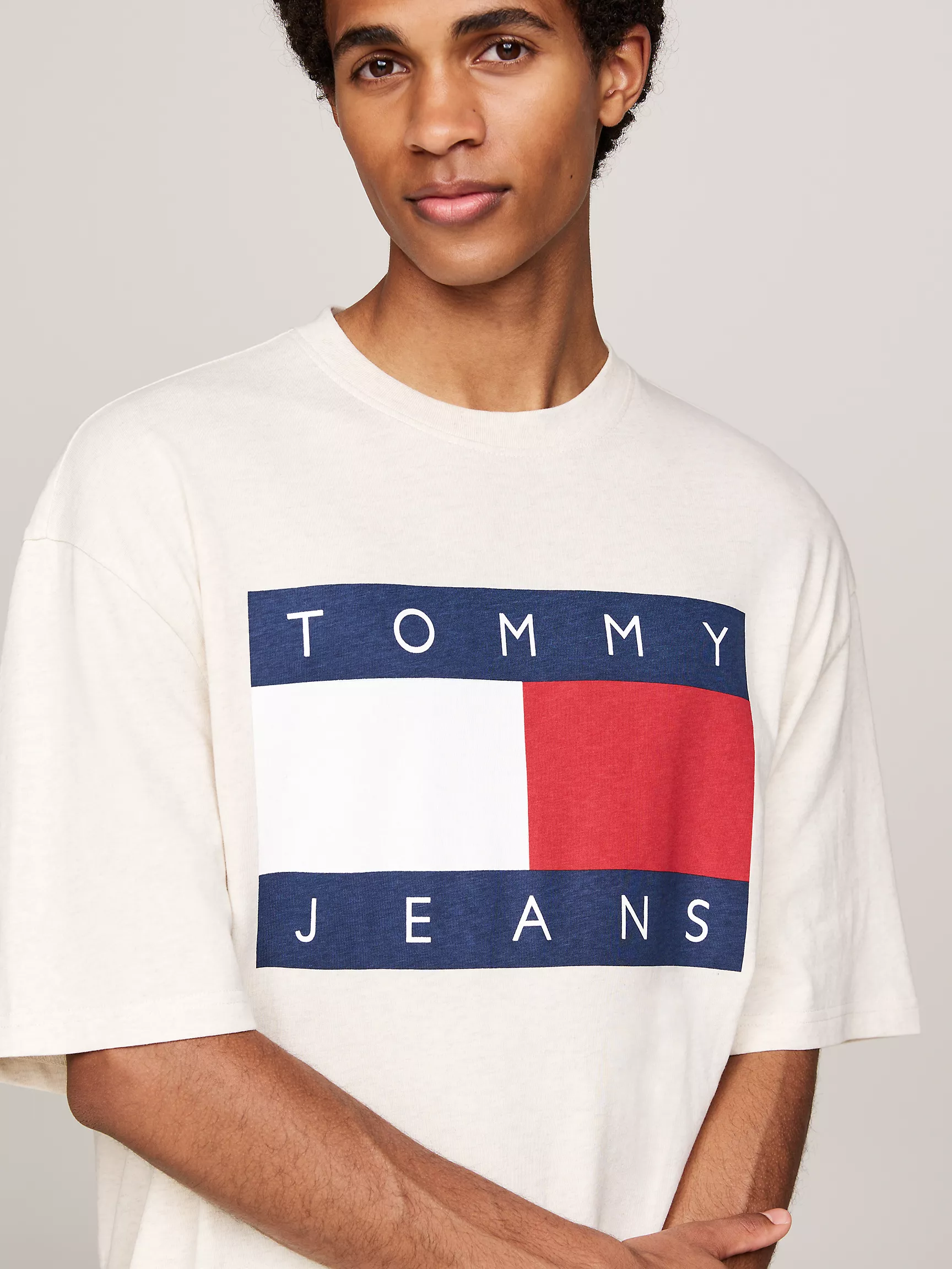 Мужская футболка Tommy Hilfiger, Удлиненная футболка с нашивкой TJ Flag