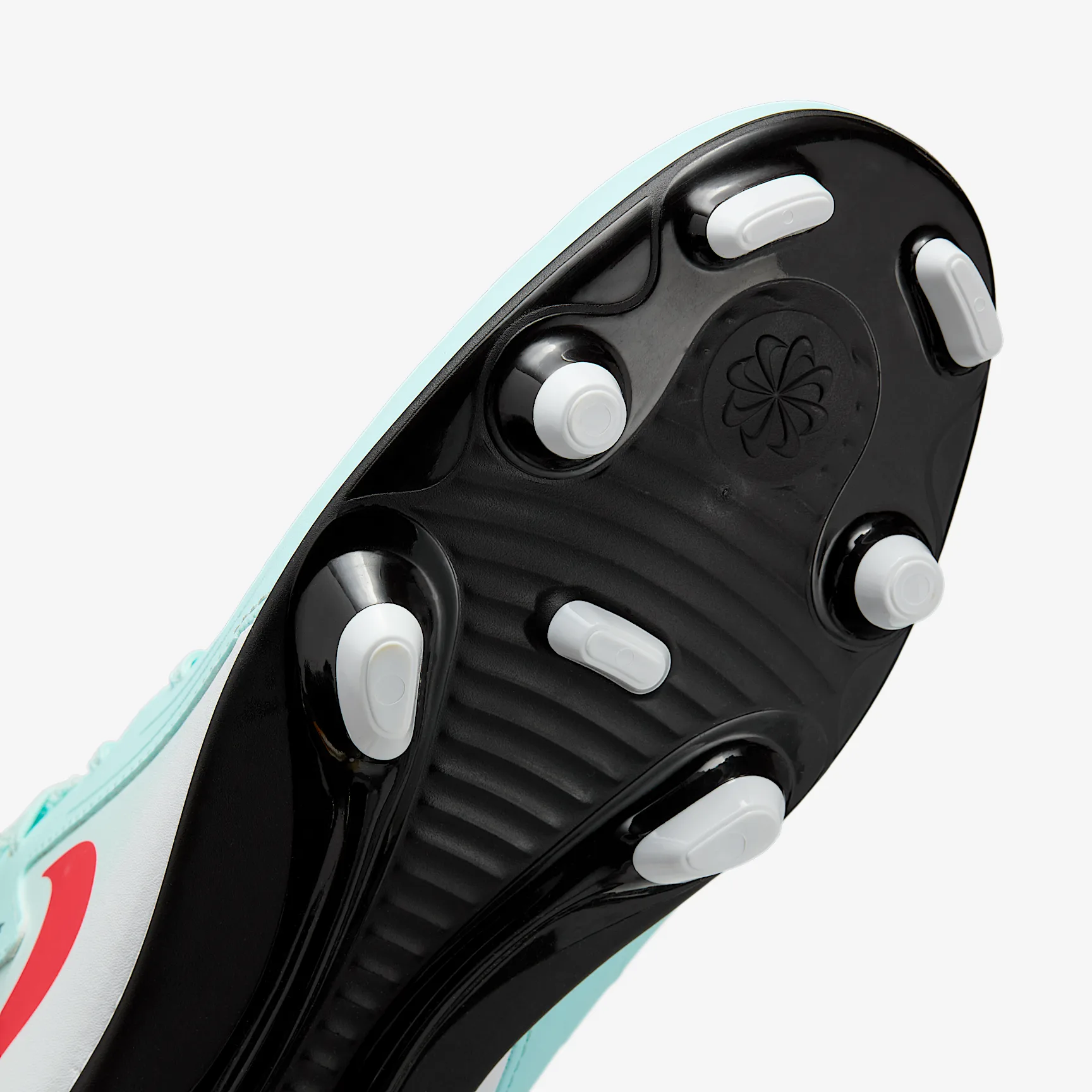 Nike Phantom GX 2 Club MG Low-Top Soccer Cleats