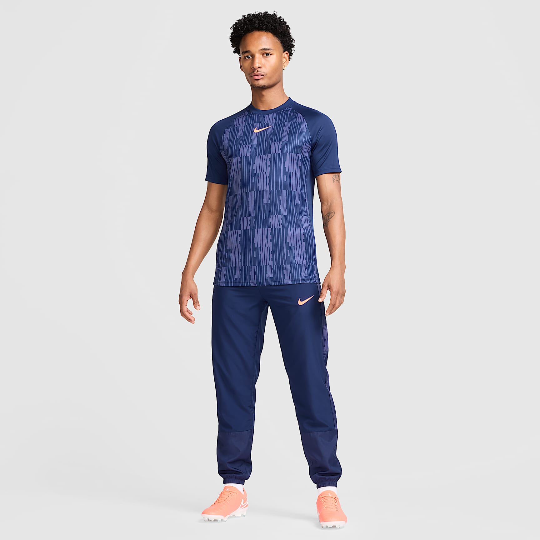 Nike Academy+ Men's Repel Soccer Pants