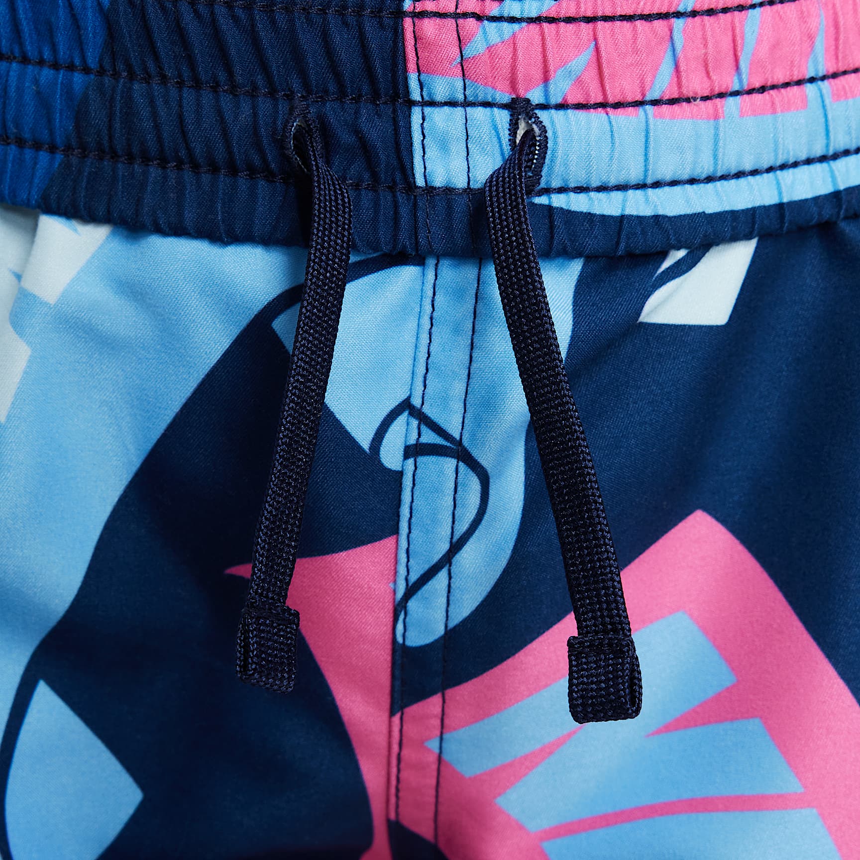 Nike Swim Breaker Big Kids' (Boys') 7" Brief-Lined Volley Shorts