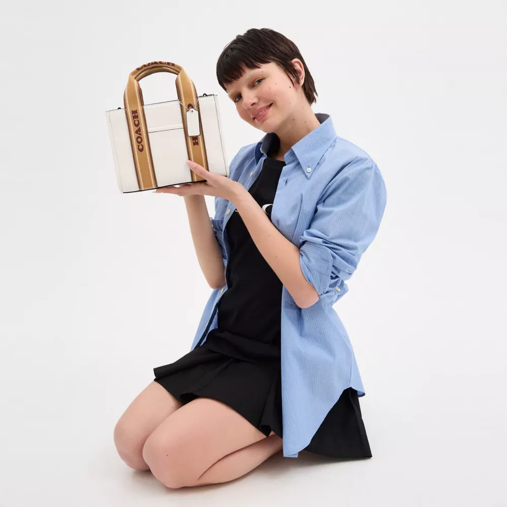 Сумка COACH Smith Tote Bag 24
