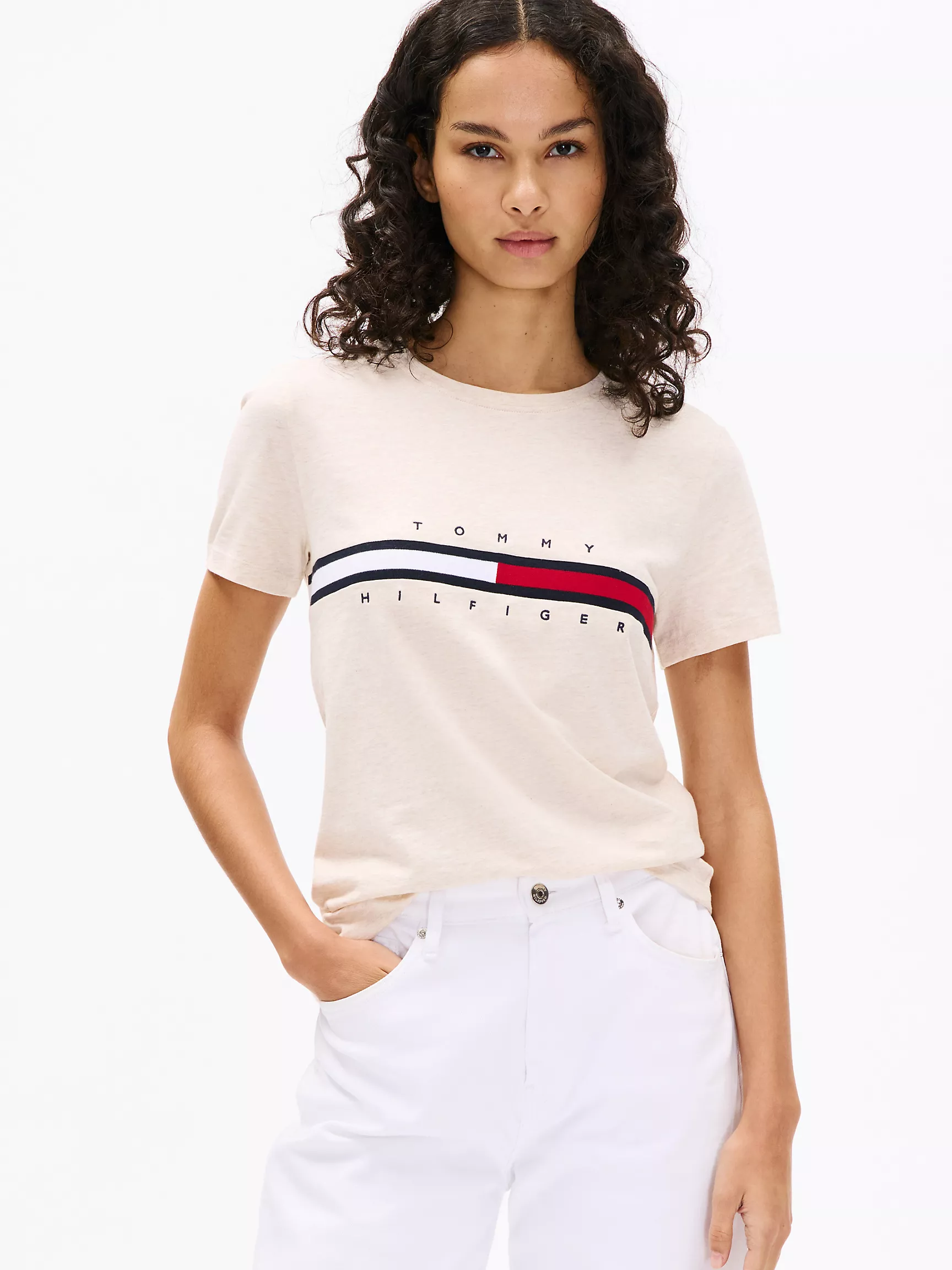 Женская футболка Tommy Hilfiger, Футболка с вышитым логотипом и полоской в стиле флага